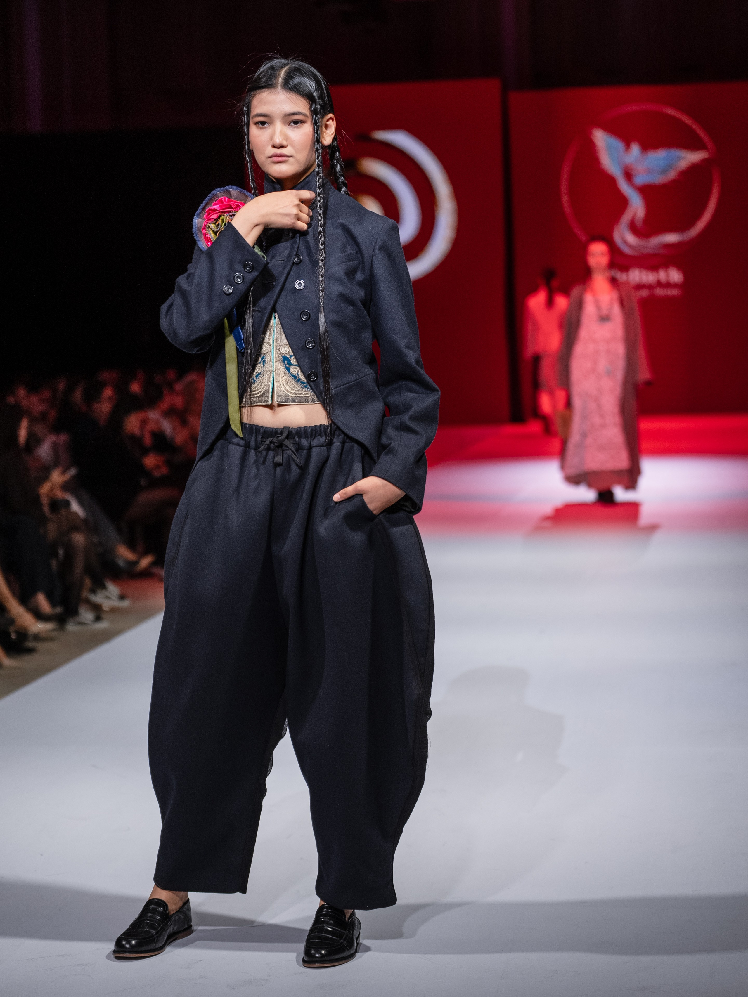 EURASIAN FASHION WEEK Reberth. Сайт Алматинского НЮ АРТ, будуар и фэшн фотографа Дениса Карпенко