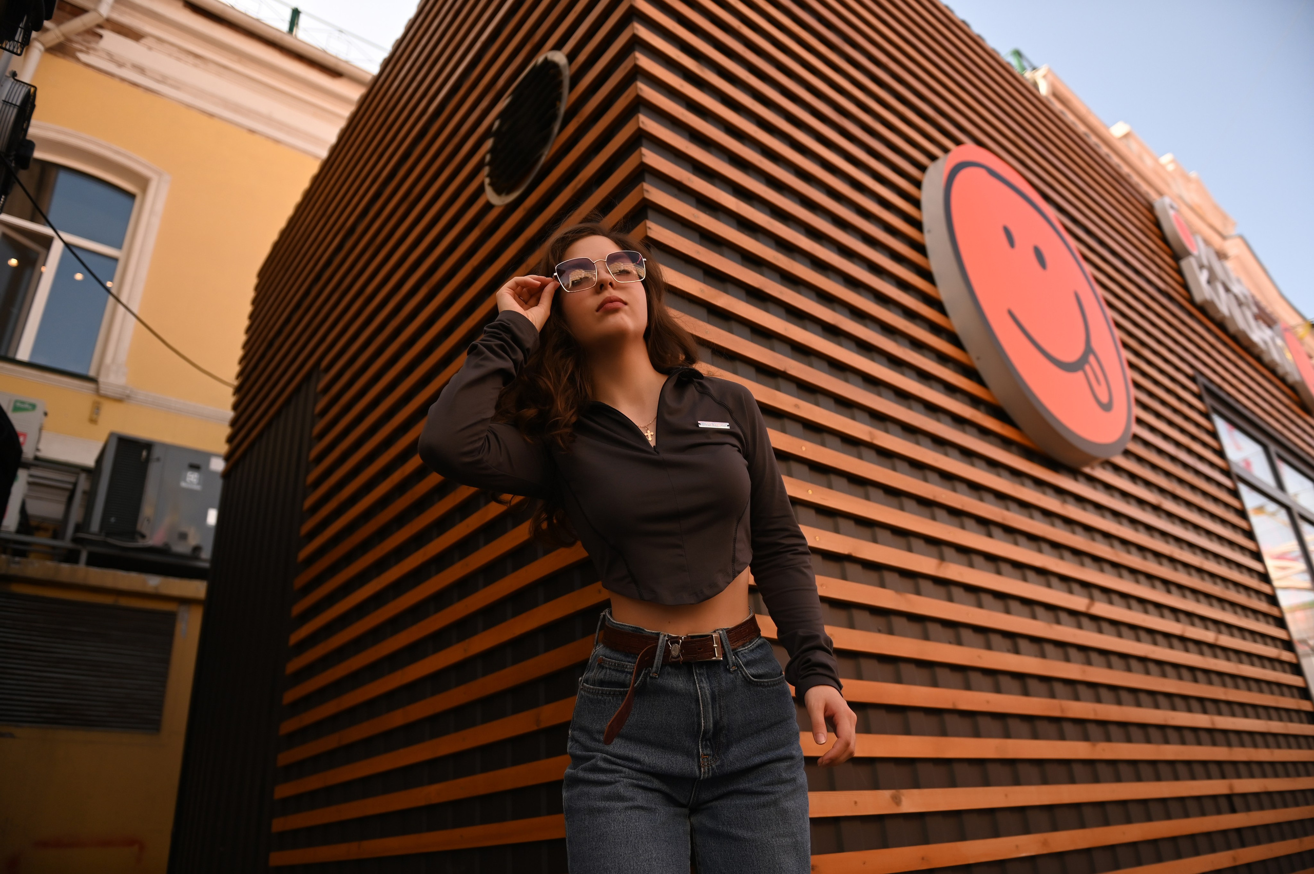 Индивидуальная прогулочная в городе. Свадебный, семейный, детский, контент фотограф в Омске Максим Ильин