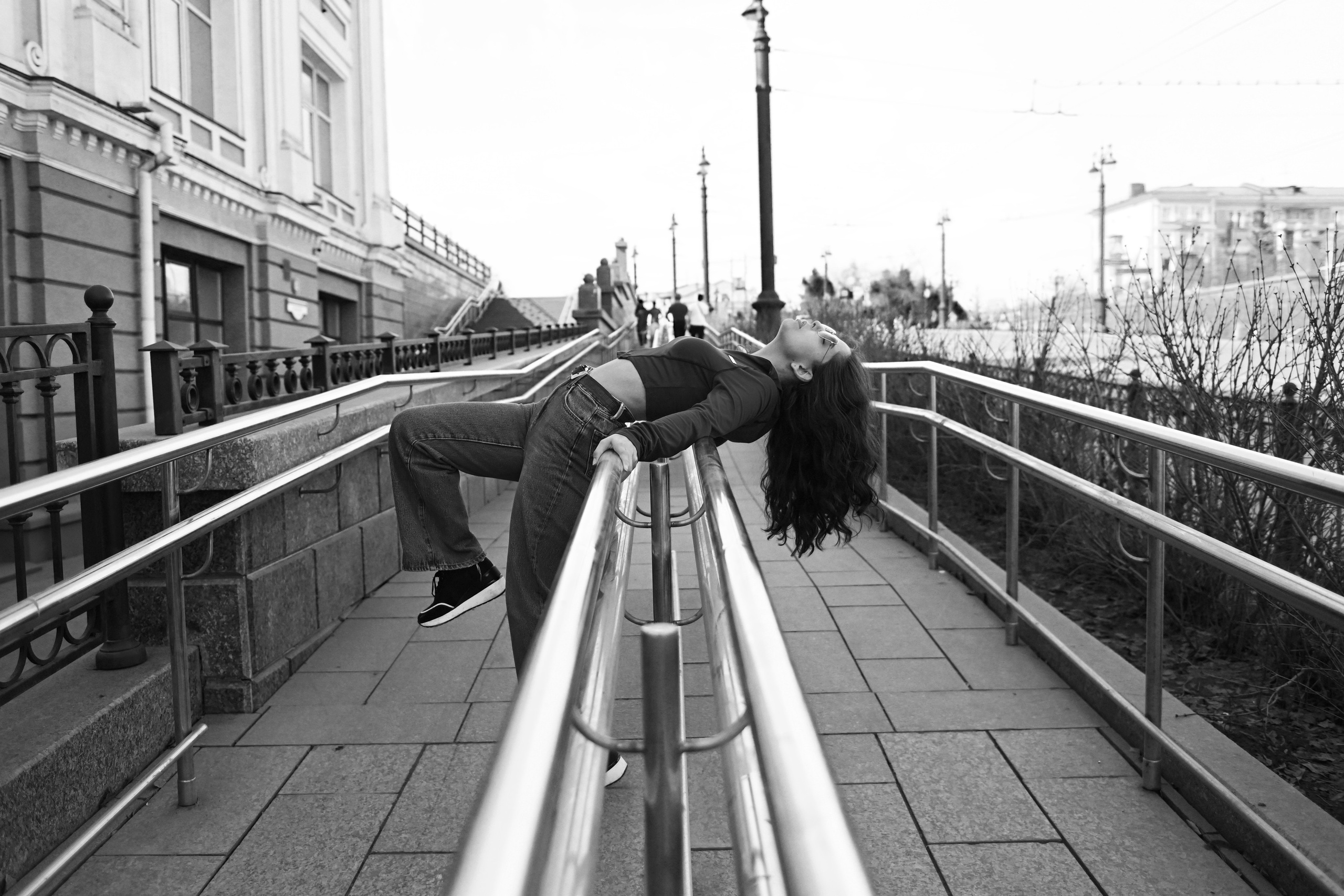 Индивидуальная прогулочная в городе. Свадебный, семейный, детский, контент фотограф в Омске Максим Ильин