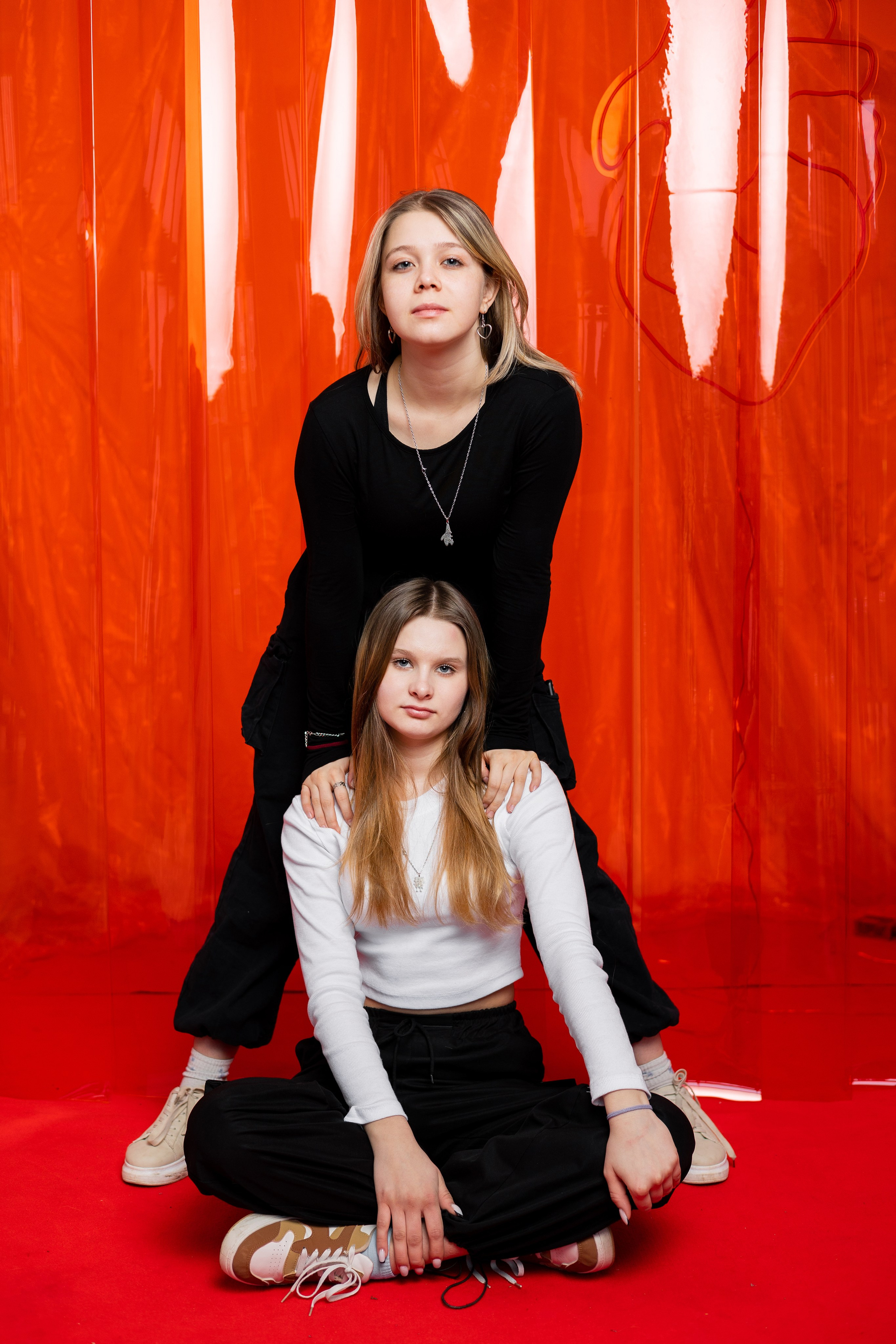 Зал Plaza. Выпускные альбомы. Школьный и семейный фотограф Виктория Игнатьева