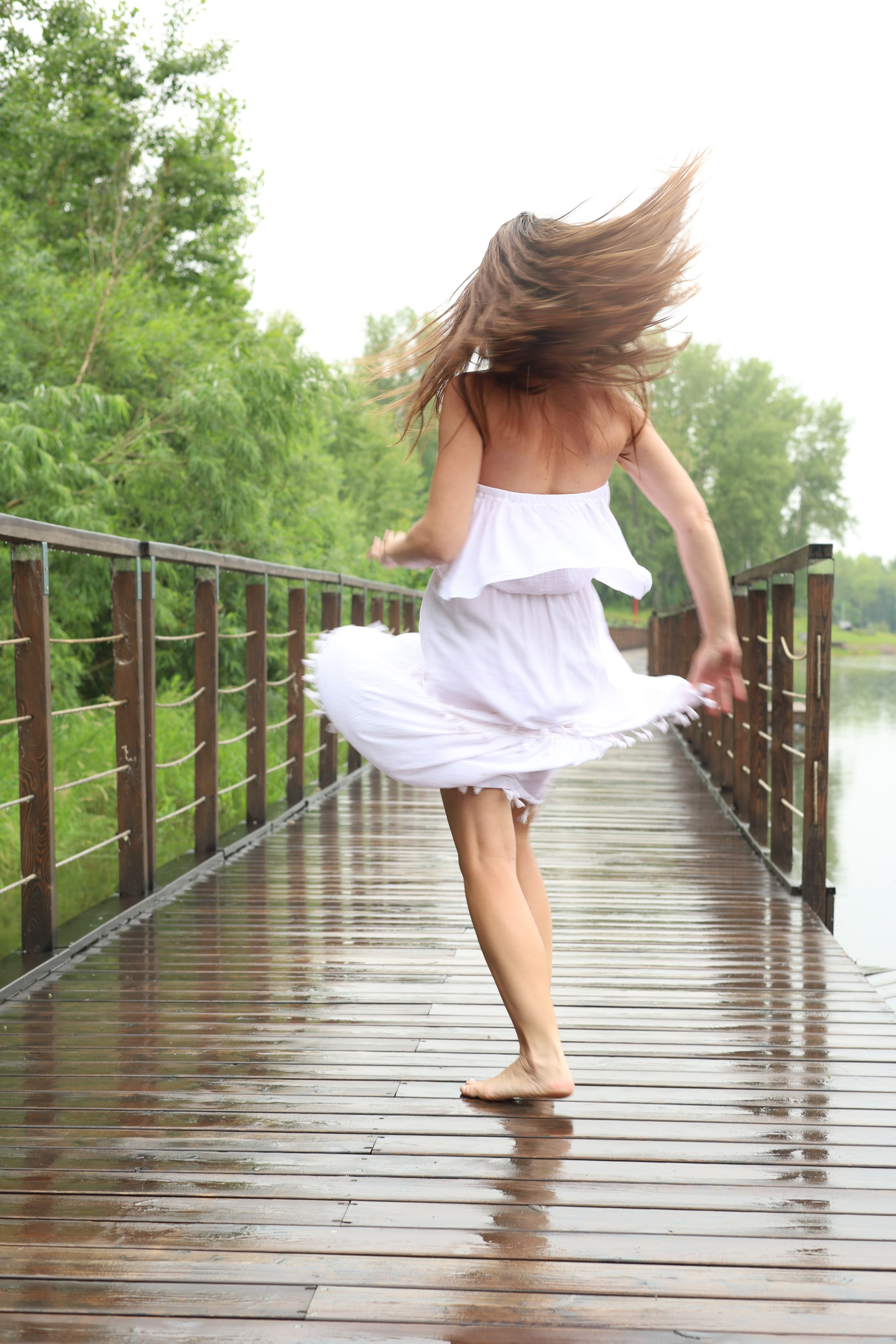 Дарья в дождь. Фотограф в Красноярске Никитина Мария