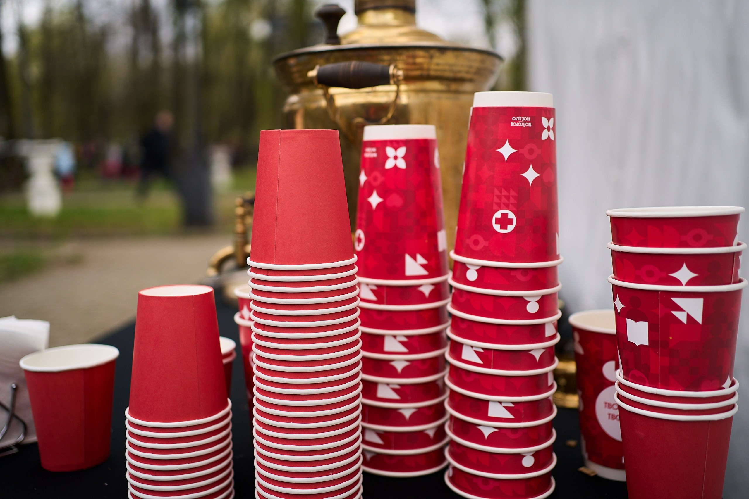 Субботник у Управления делами Мэра и Правительства Москвы. Фотограф и Видеограф в Москве. Олег Корушев