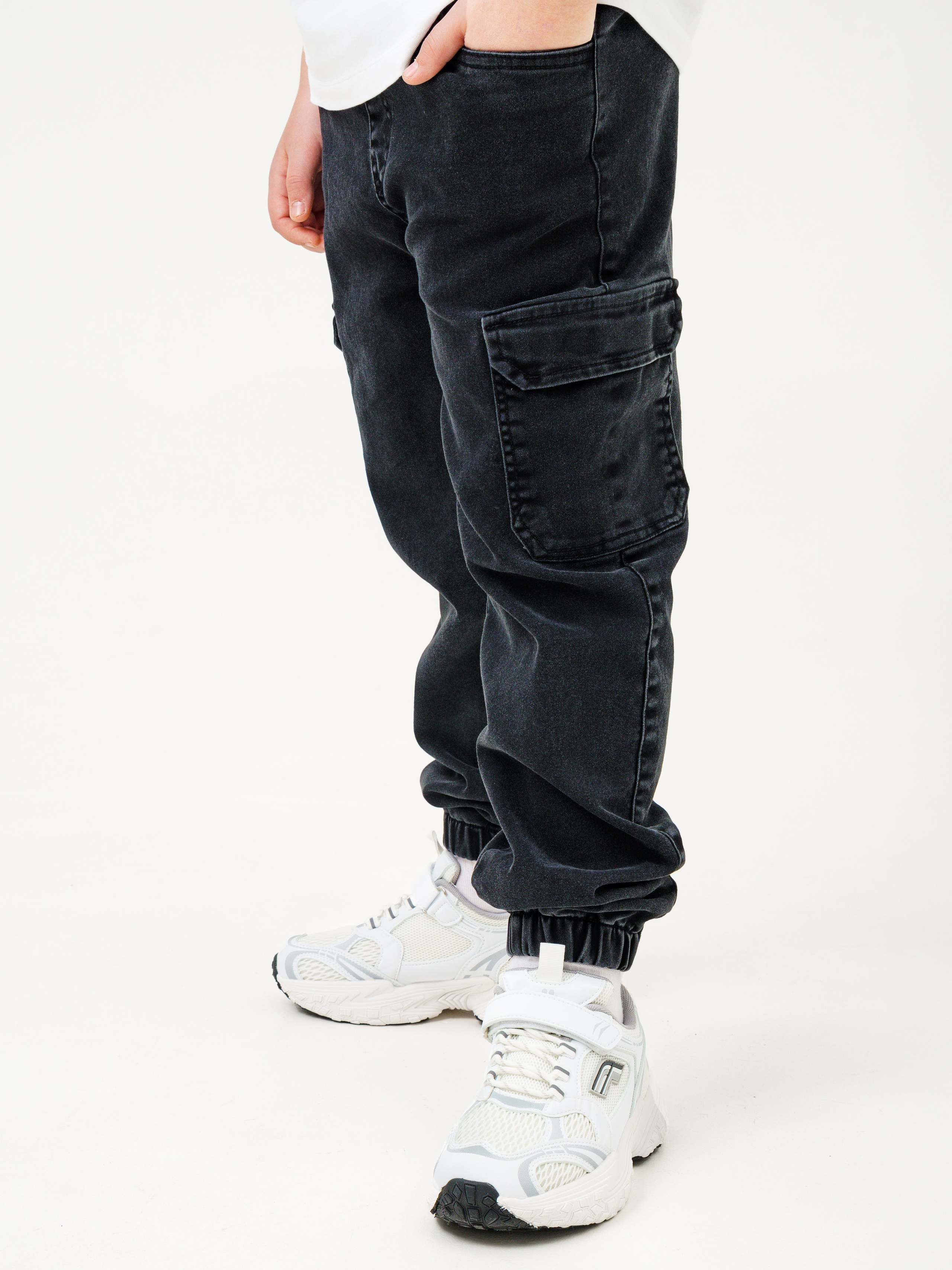 Детские джинсы. Макаров Сергей|Creamlebot Фотограф города Ростов-на-Дону