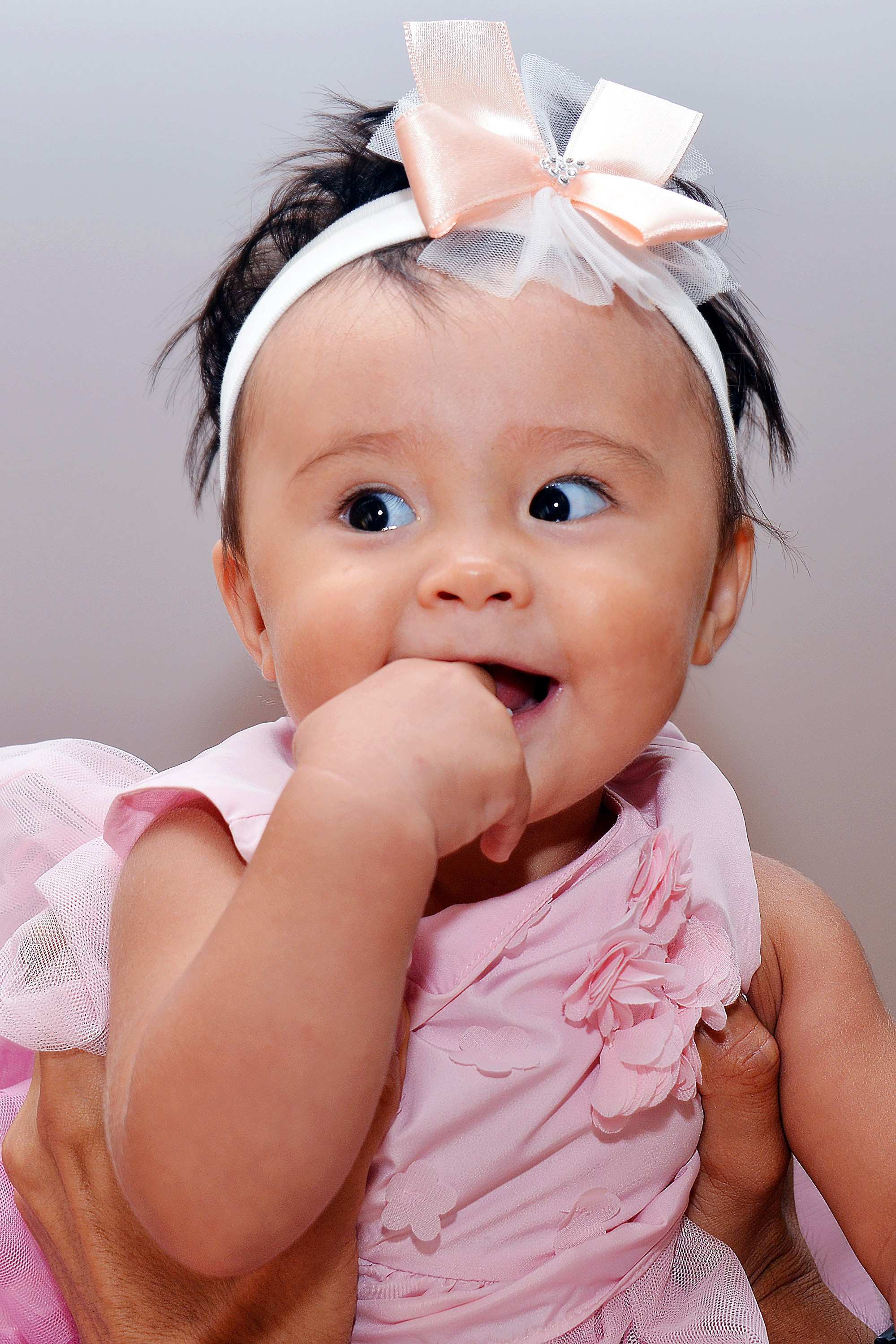 Дети-5 (Адель-1годик). Фотосъёмка. Фотограф Сергей Авдеев-семейный и детский фотограф в Алматы