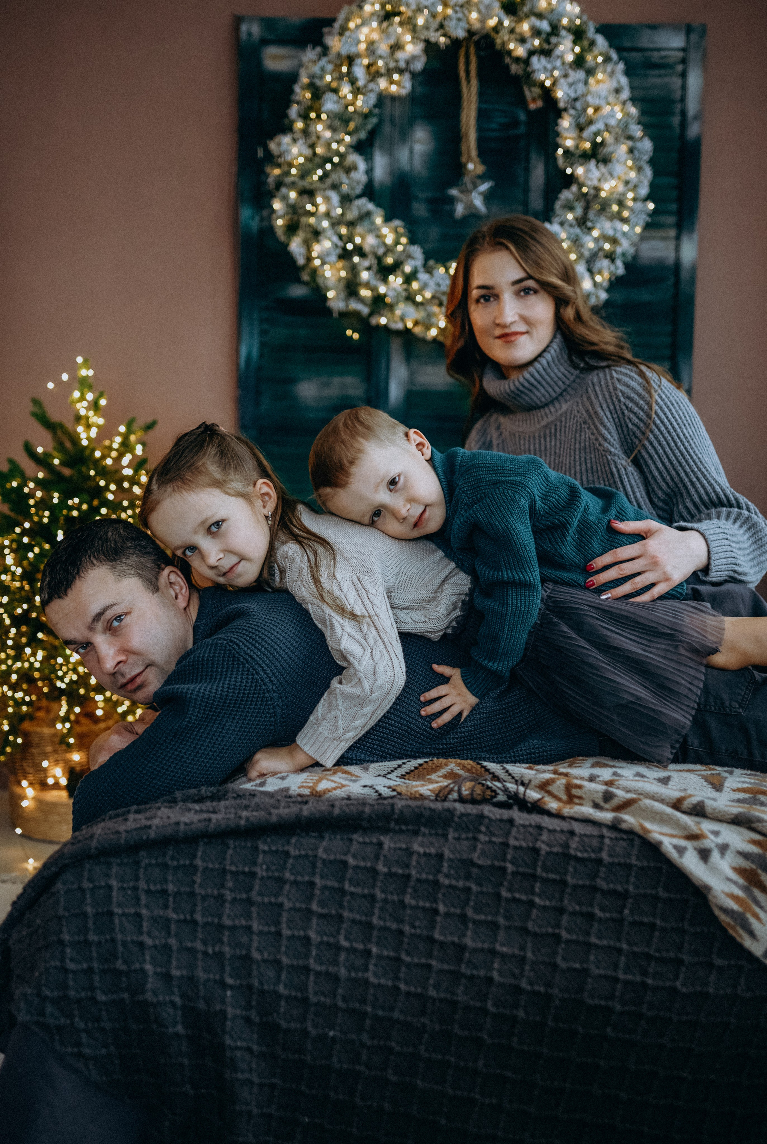 Новогодние семейные фотосесии. Фотограф в Каргополе и Няндоме