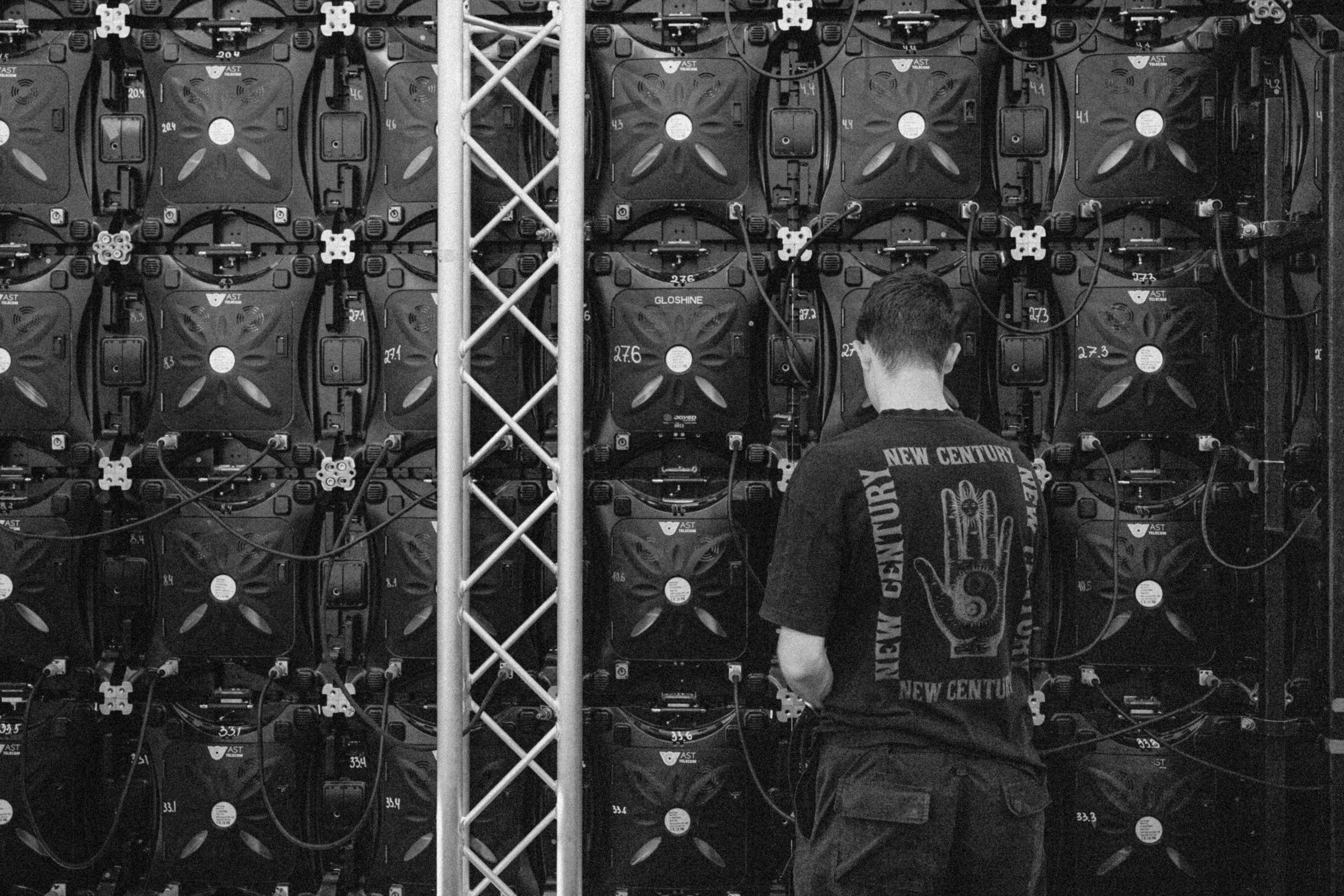 Бэки монтаж