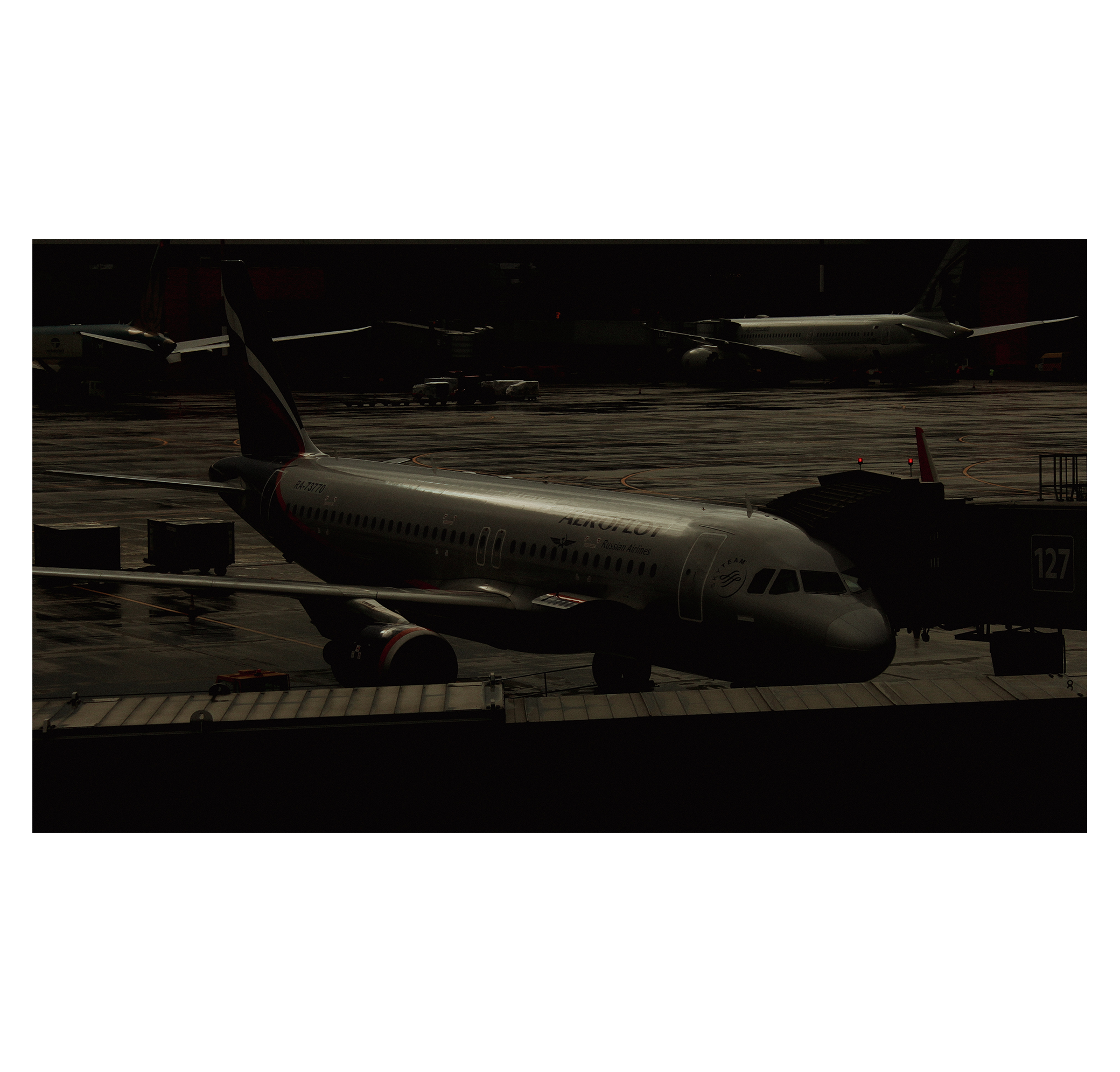 MOSCOW TAPE. Фотограф/дизайнер в Екатеринбурге Хитрый Дмитрий