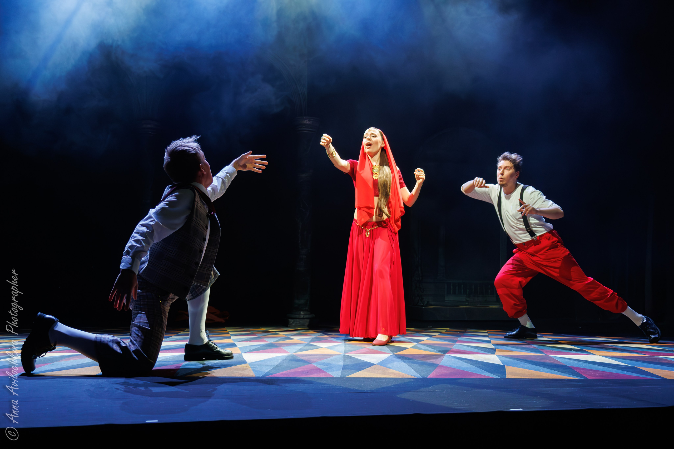 Спектакль-комедия «Мольер. Наследники» в Театре Терезы Дуровой. Семейный и свадебный фотограф в Москве и Домодедово Анна Авилочкина