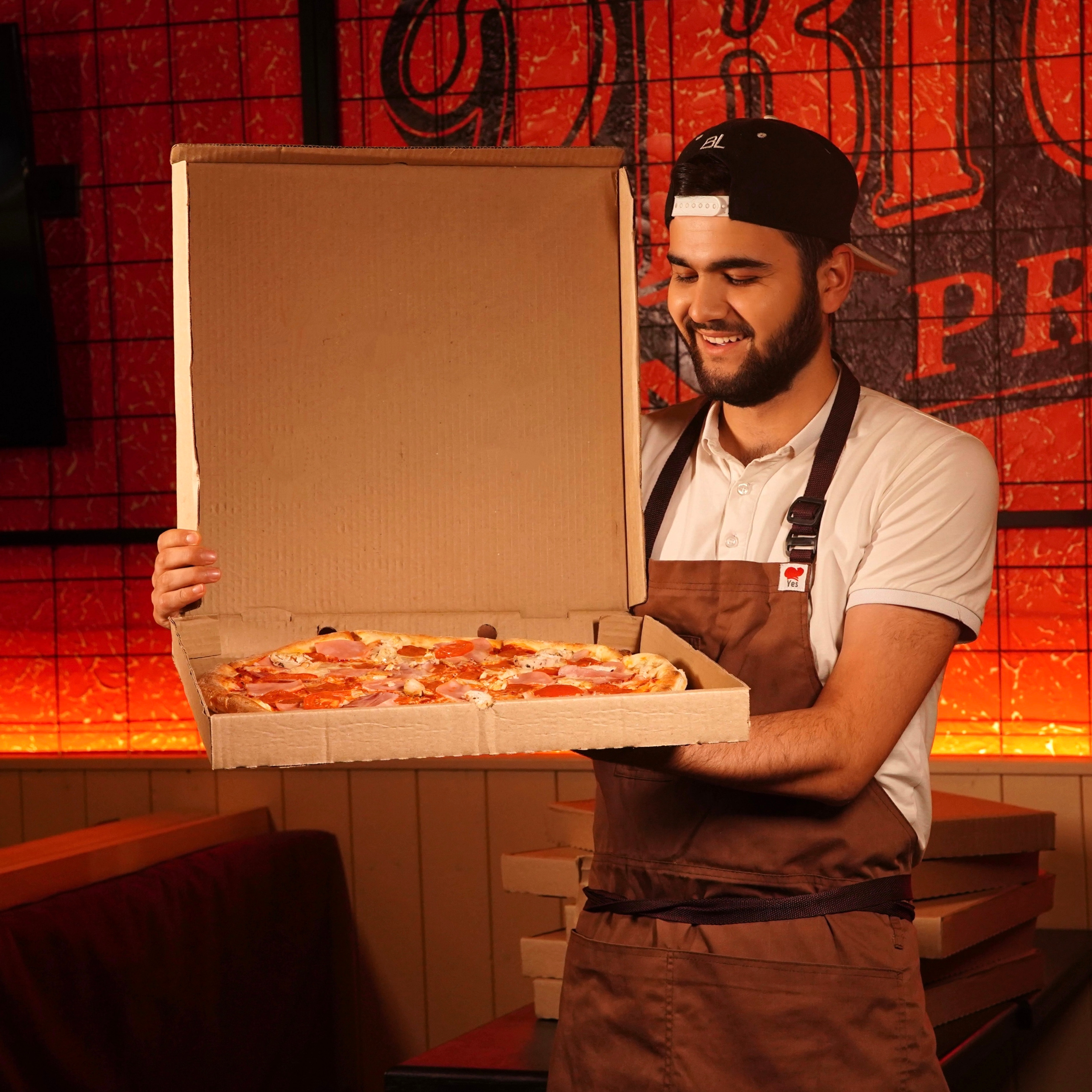 2Bros Pizza&Pasta. AMODEO STUDIO