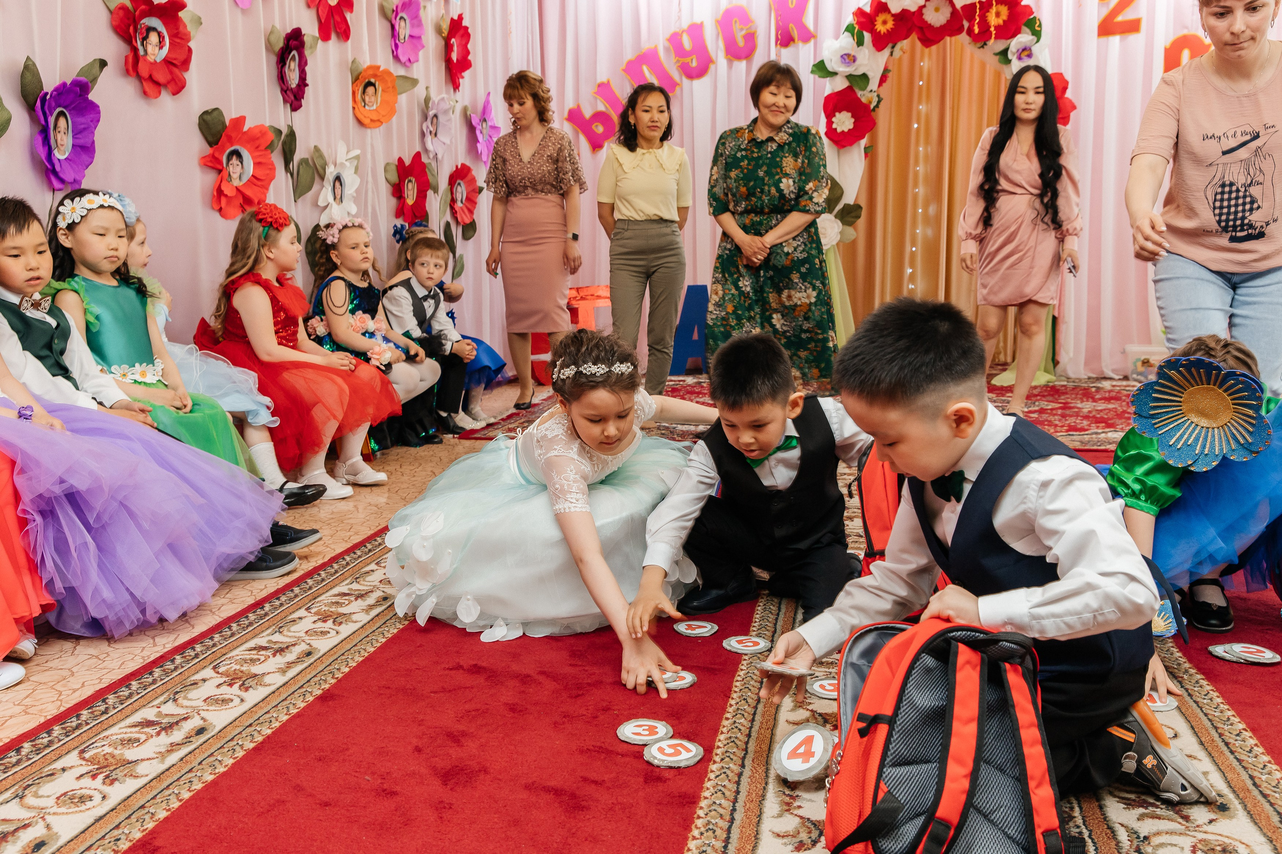 Выпускной Солнышко 2023. Воронистая Анастасия. Фотограф Якутия, Томпонский район