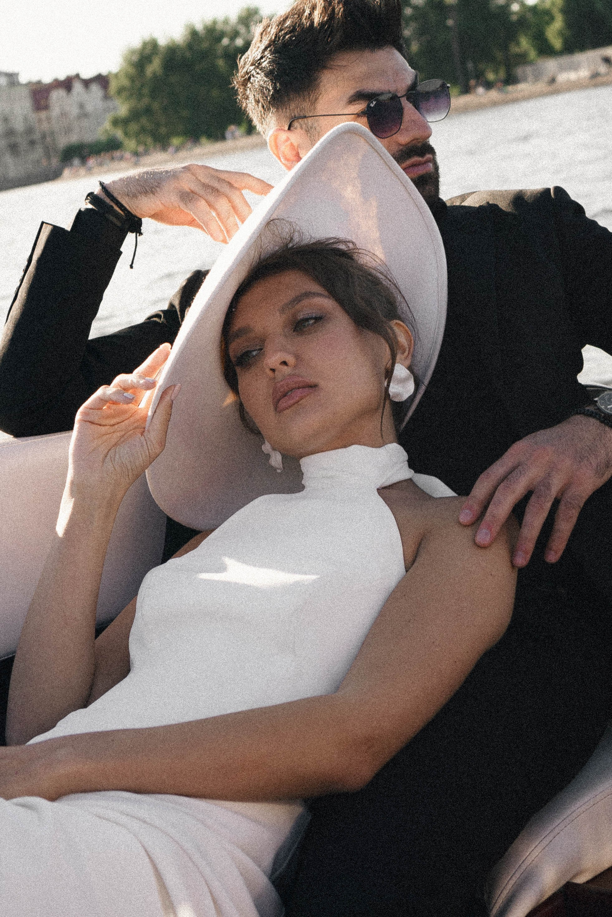 СВАДЕНБНАЯ СЬЕМКА НА КАТЕРЕ ПО КАНАЛАМ САНКТ-ПЕТЕРБУРГА И В АКВАТОРИИ НЕВЫ. Профессиональный фотограф, Санкт-Петербург — Виктория Богомолова