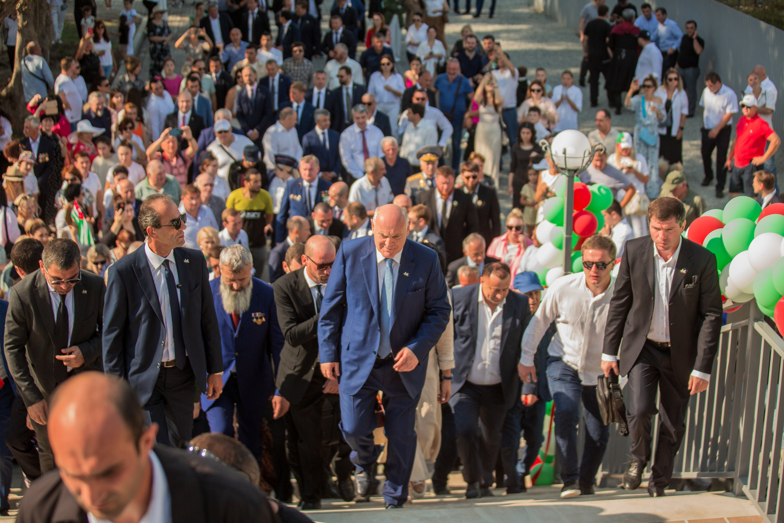 30-летие Дня Победы и Независимости Абхазии. Свадебный и семейный фотограф в Абхазии Эля Цишба