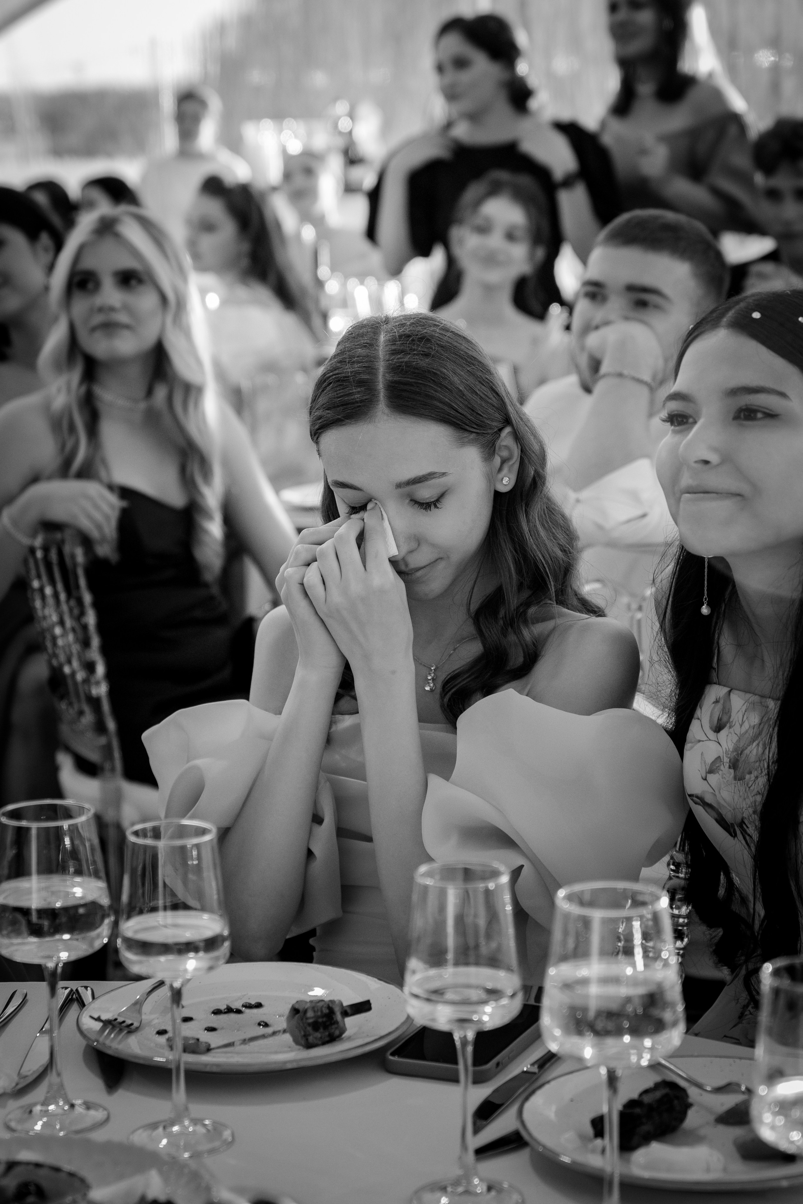 ВЫПУСКНОЙ White Place — Гимназия 52. Свадебный и семейный фотограф Динар Гильмутдинов