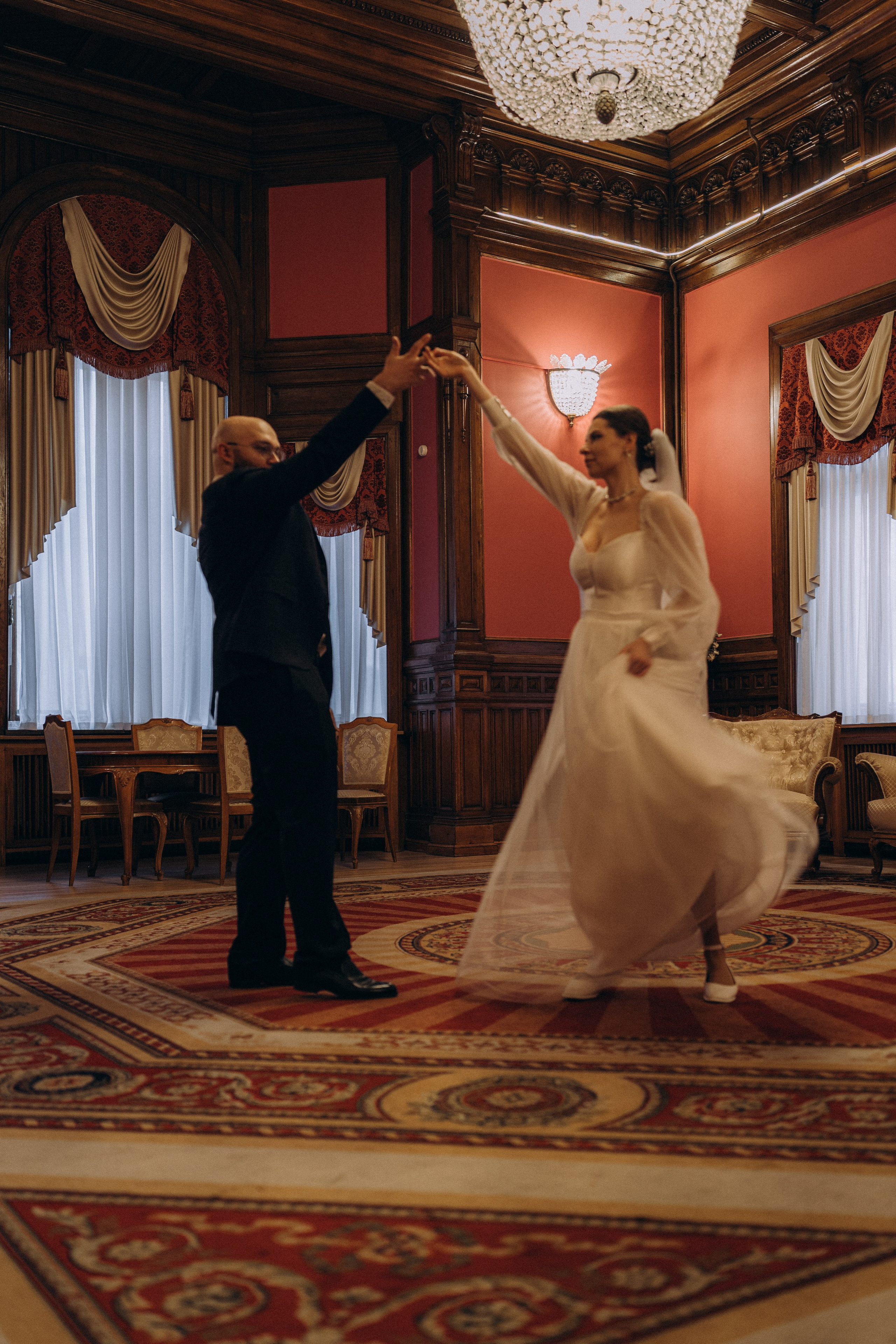 СВАДЕБНАЯ СЬЕМКА ВО ВТОРОМ ДВОРЦЕ (ДЕКАБРЬ) ТАКЖЕ СЬЕМКА В СТУДИИ НА ЧЕРНЫШЕВСКОЙ. Профессиональный фотограф, Санкт-Петербург — Виктория Богомолова