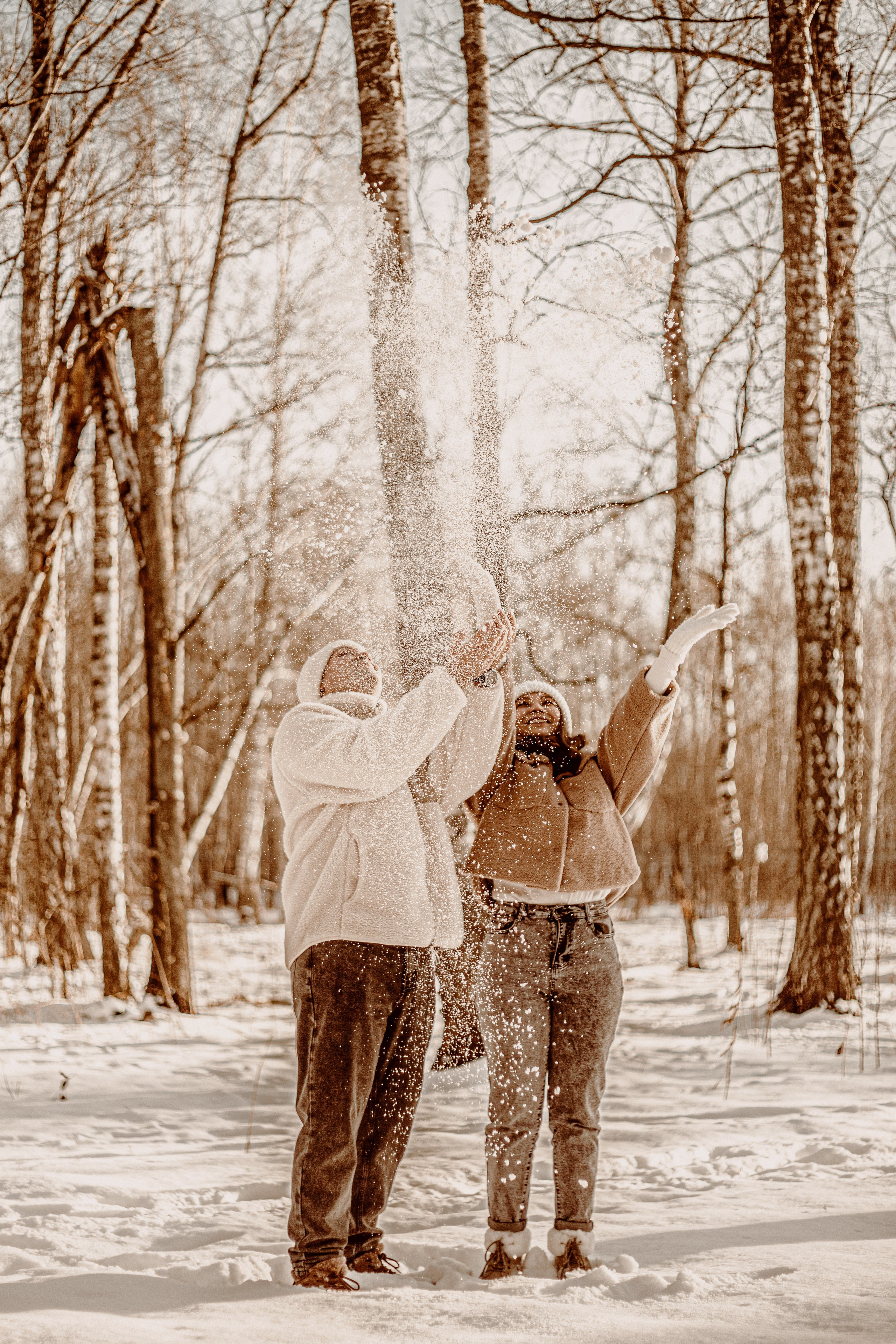 Тепло в зимнем лесу. Арт-фотограф Крис Л. в Тобольске: портрет, семейные, свадьбы