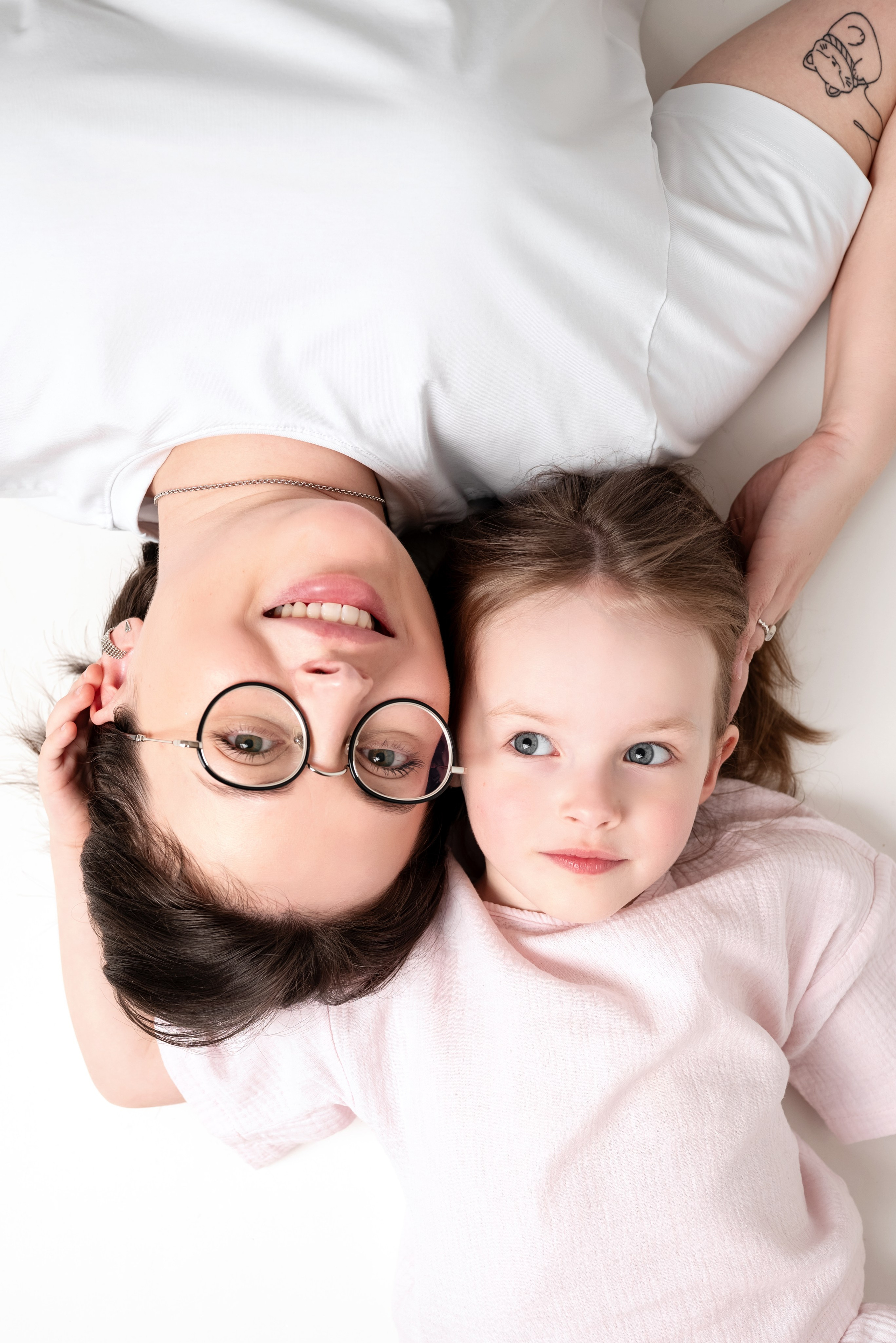 Съемка в стиле минимализм. Фотограф новорожденных в Норильске Виктория Шагалиева