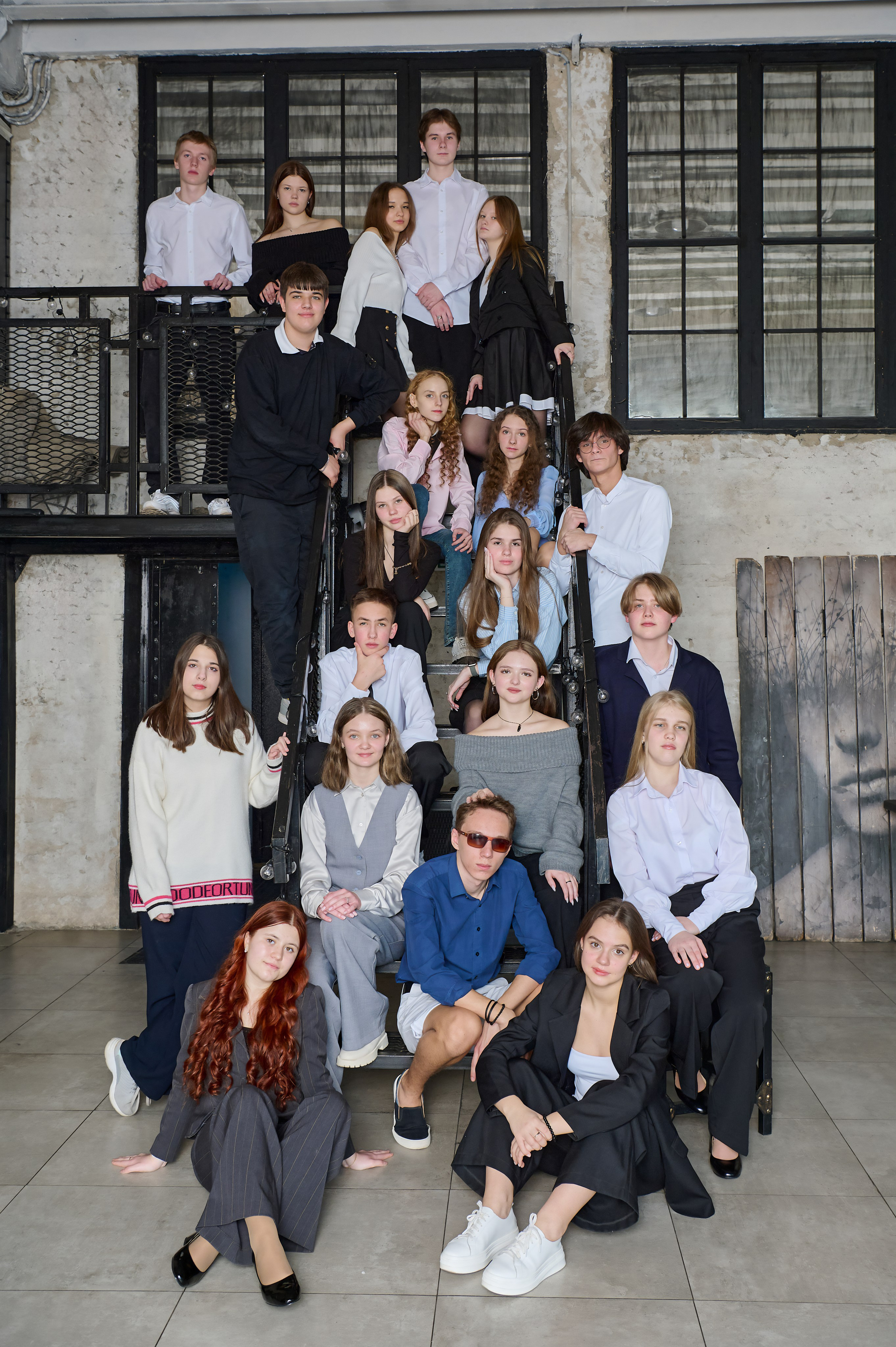 Пример фото выпускников в студии. Детский и семейный фотограф г. Москва Оксана Катаджи