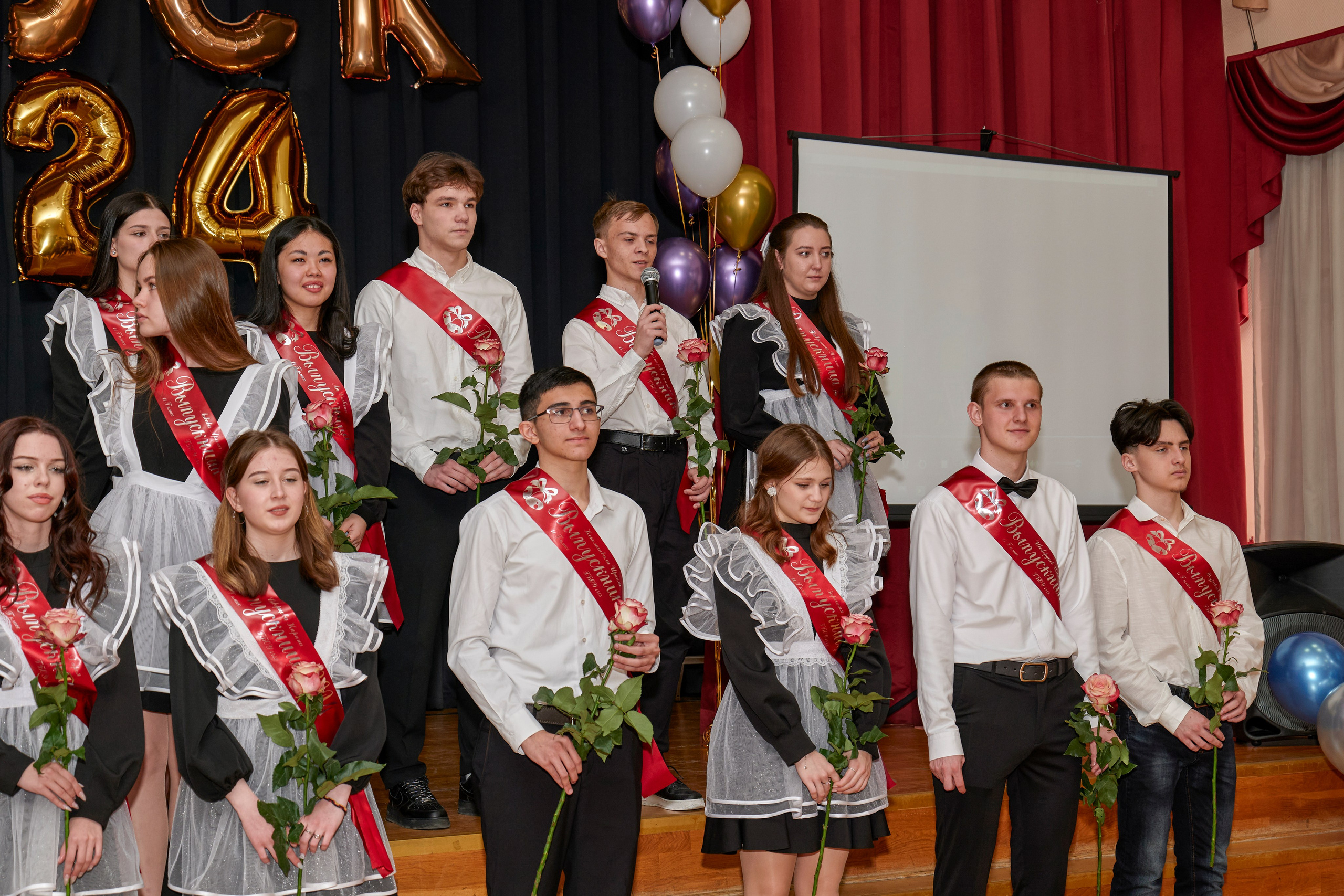 Последний звонок школа 1413. Детский и семейный фотограф г. Москва Оксана Катаджи