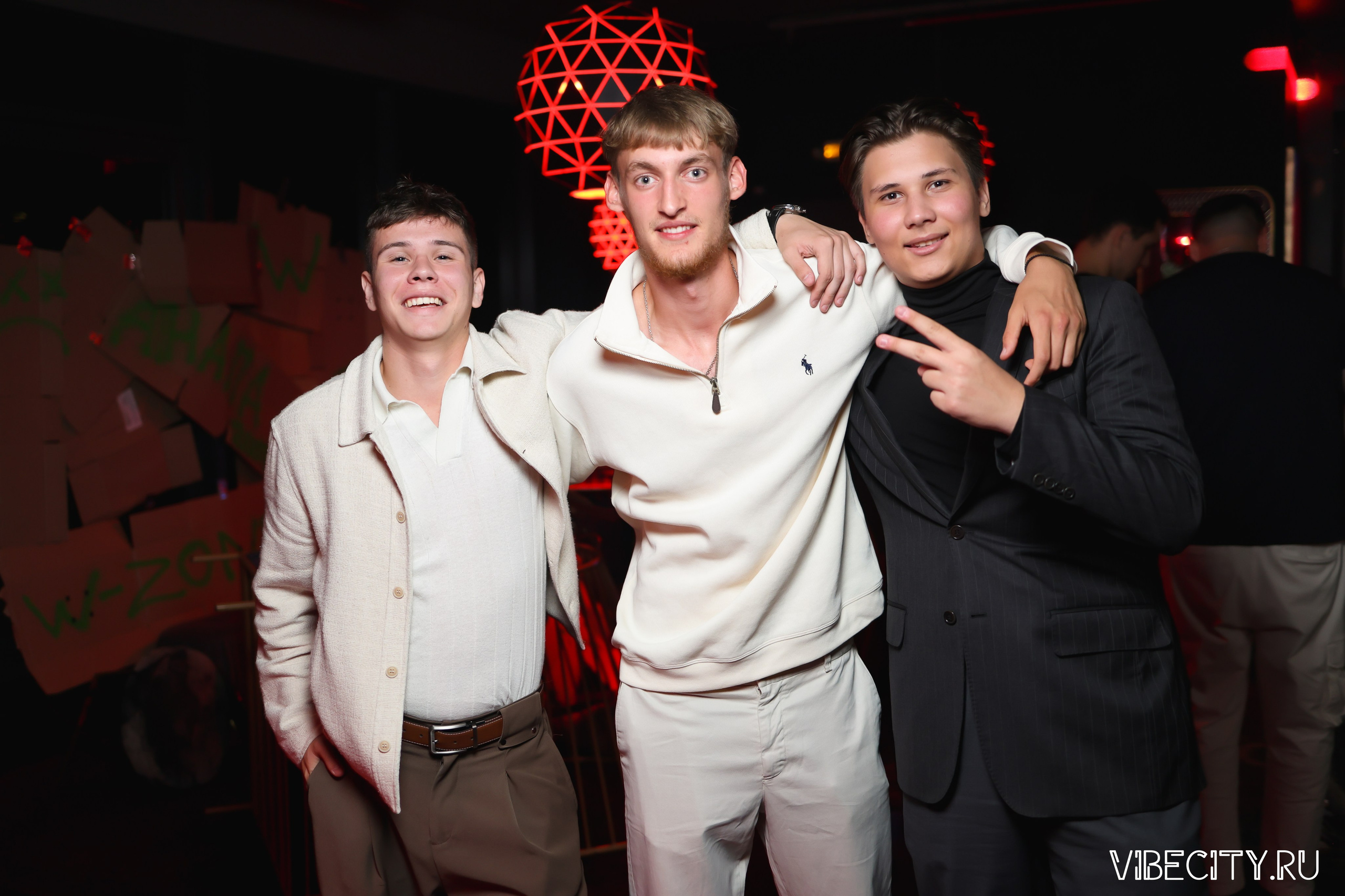 DOUBLE U. VIBECITY.RU Вайб Сити Ру Фоторепортажи Фотоотчеты Калининград