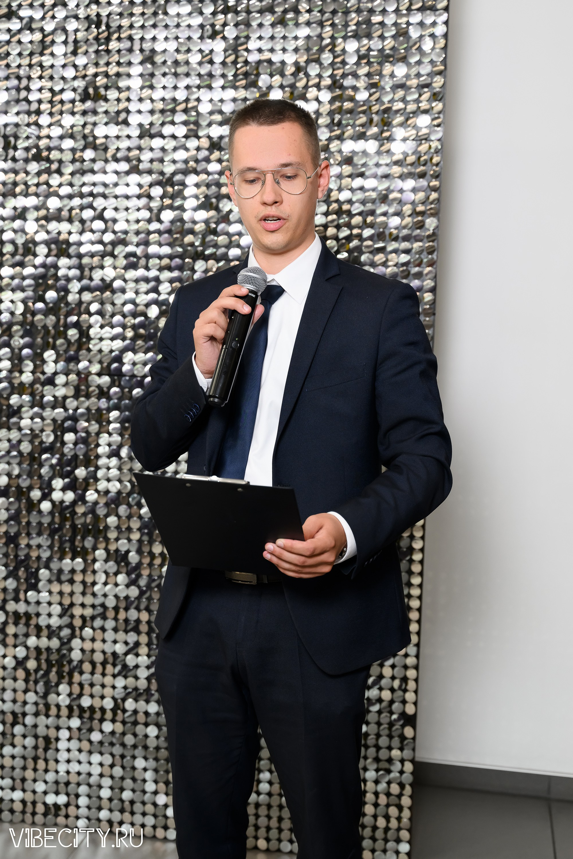 Презентация Geely Manjaro. VIBECITY.RU Вайб Сити Ру Фоторепортажи Фотоотчеты Калининград