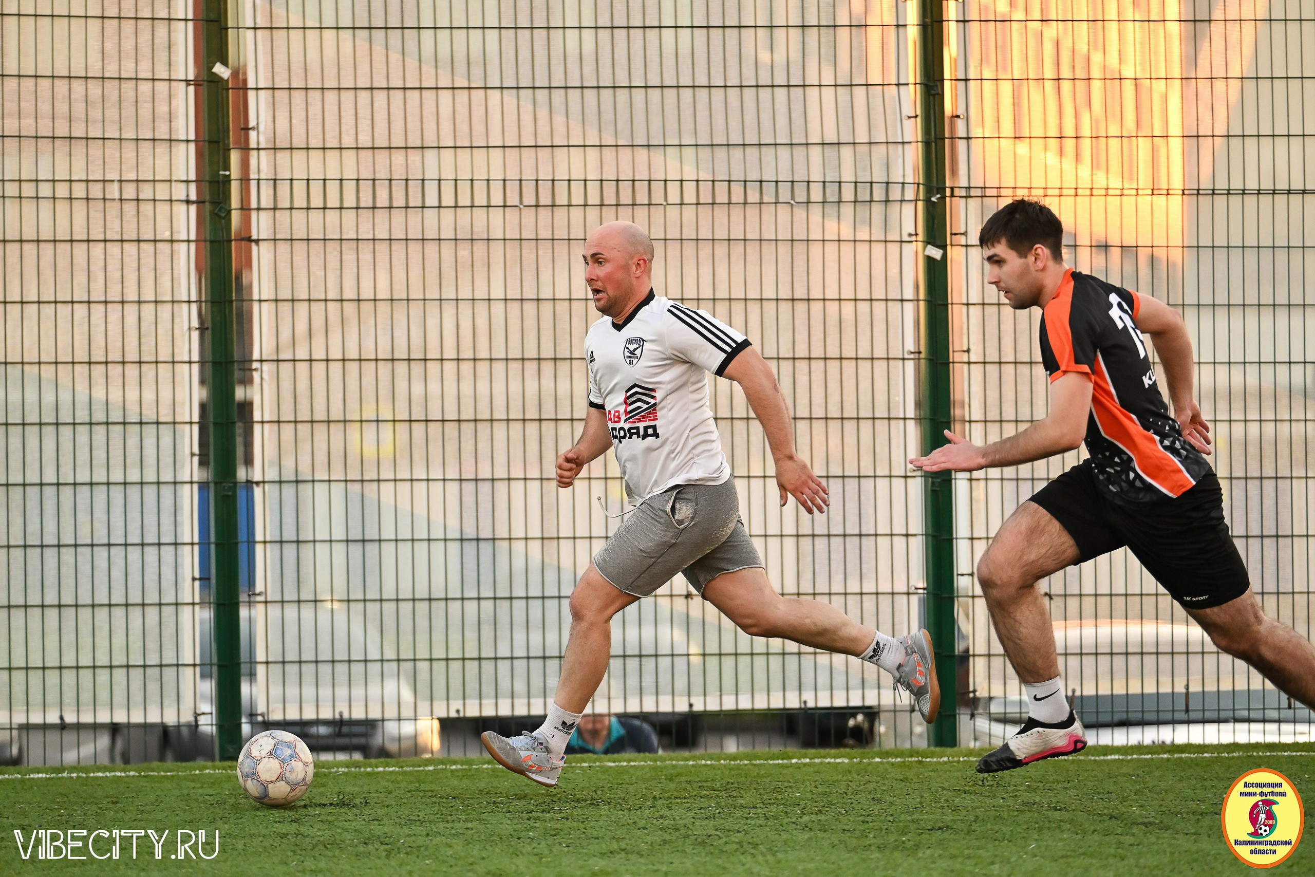 ИГРЫ МИНИ-ФУТБОЛЬНОЙ И КОРПОРАТИВНОЙ ЛИГИ. VIBECITY.RU Вайб Сити Ру Фоторепортажи Фотоотчеты Калининград