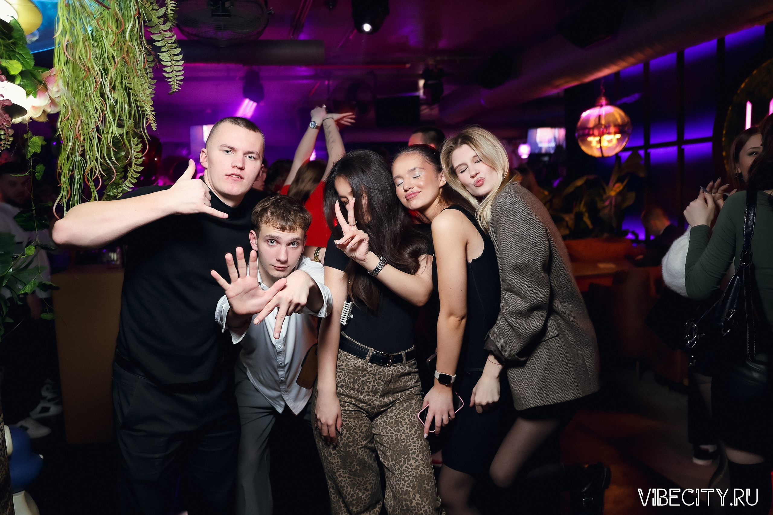 DOUBLE U. VIBECITY.RU Вайб Сити Ру Фоторепортажи Фотоотчеты Калининград