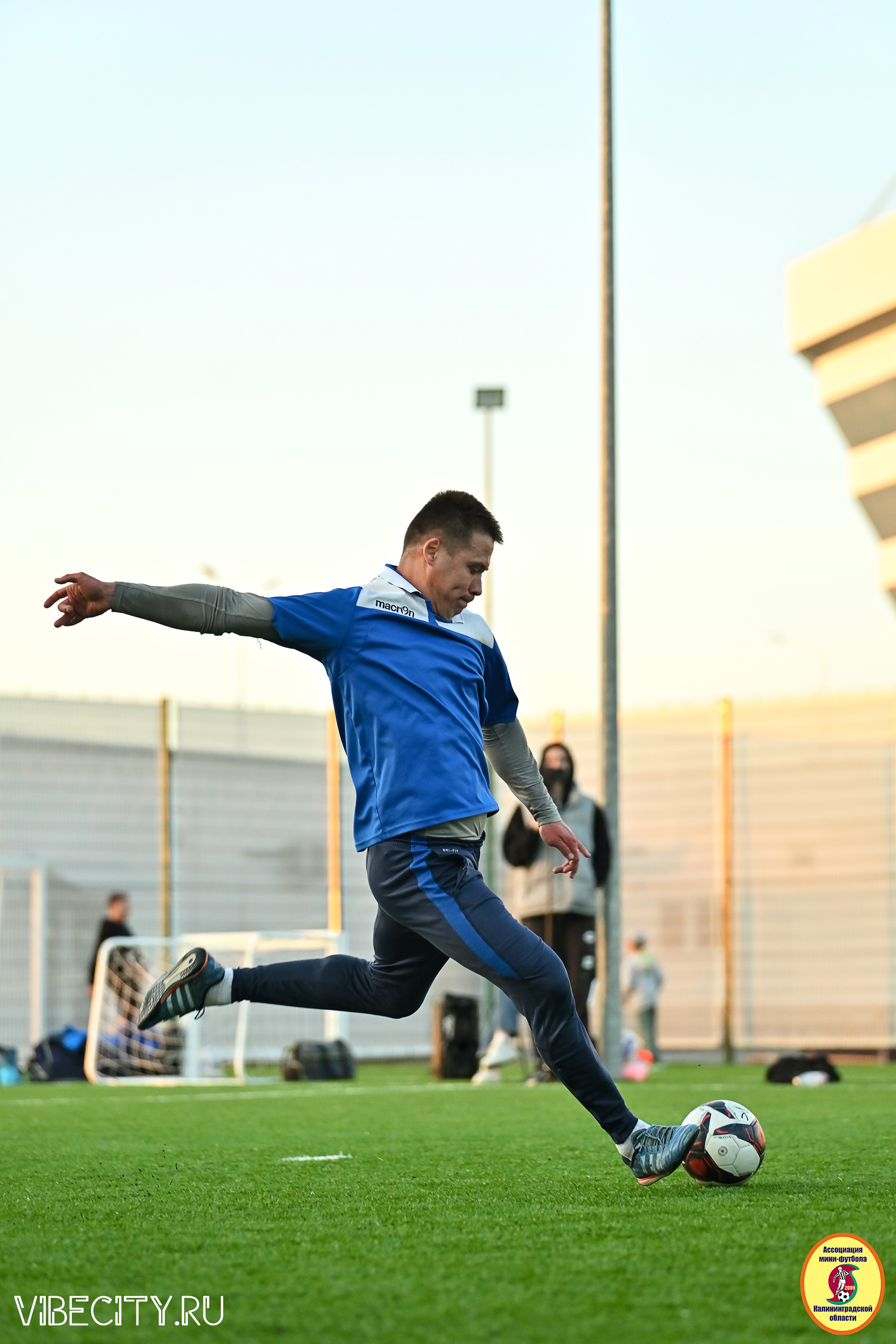 ИГРЫ МИНИ-ФУТБОЛЬНОЙ И КОРПОРАТИВНОЙ ЛИГИ. VIBECITY.RU Вайб Сити Ру Фоторепортажи Фотоотчеты Калининград