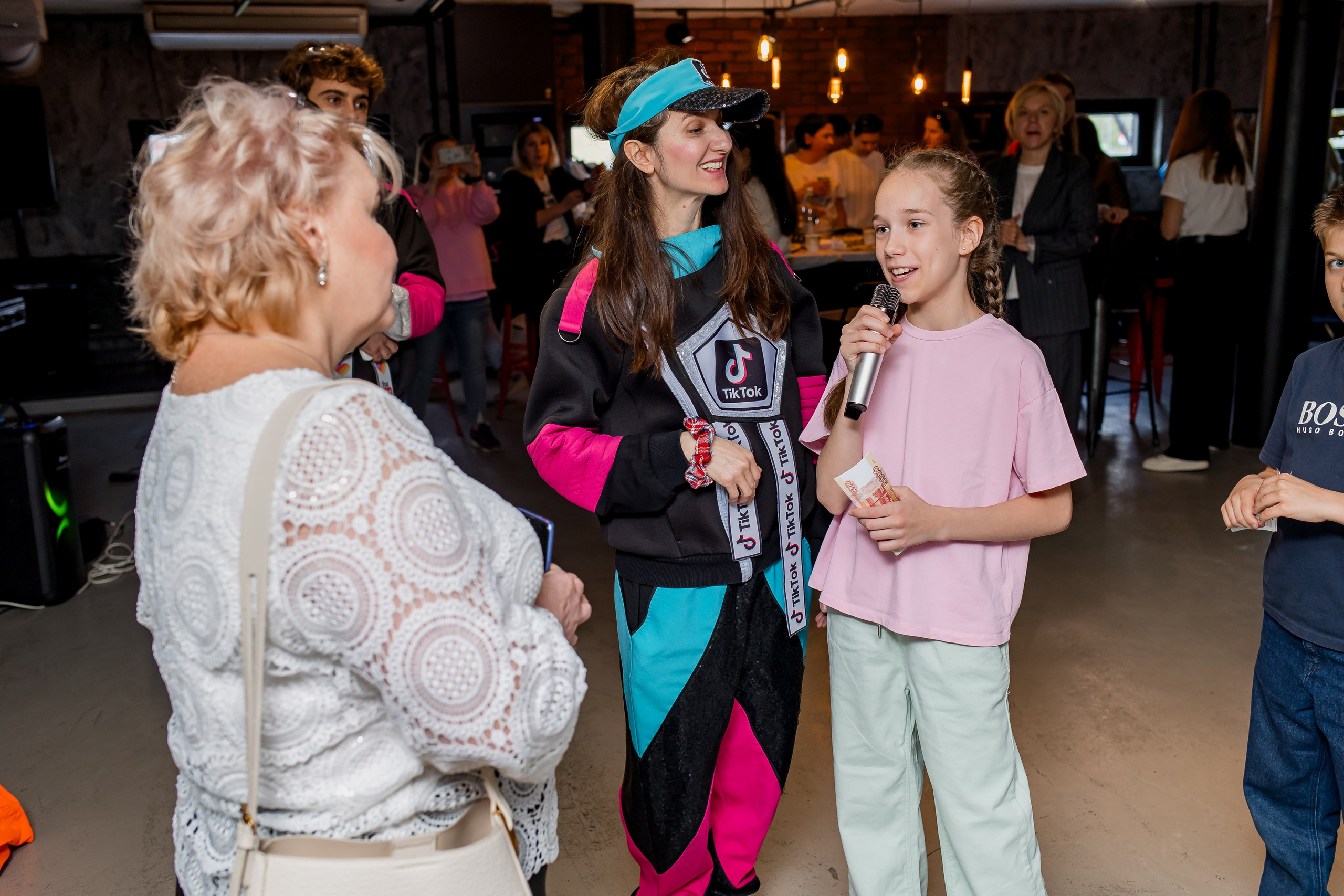 Выпускной 4 класс. Фотограф в Москве Авдеева Мария