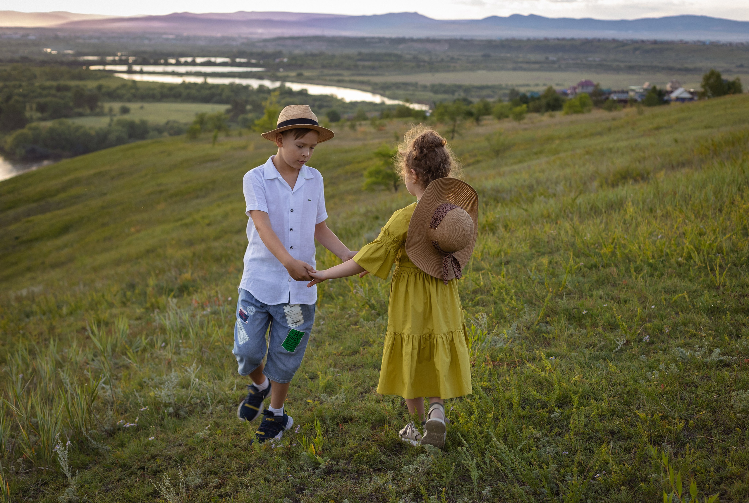 Закат. Фотограф Григорьева Ольга. Портретная, семейная съёмка, Love Stori, видеосъёмка в городе Чита. Выпускные альбомы, фотокниги