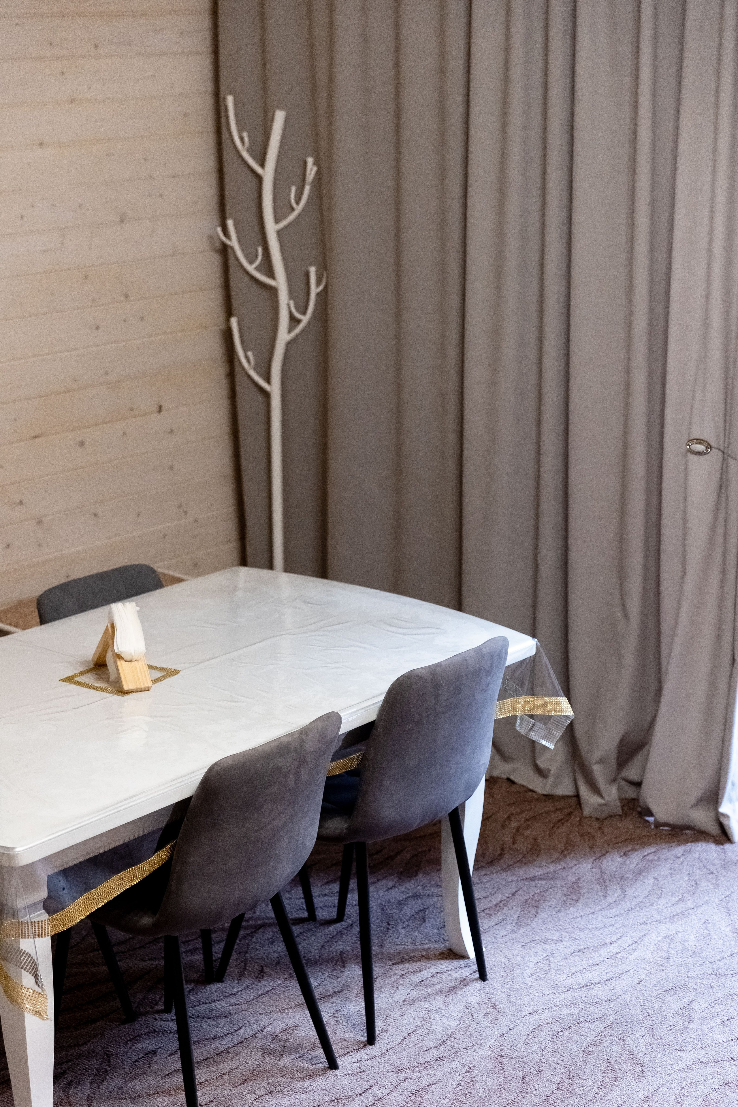 Wood 5642. Главная