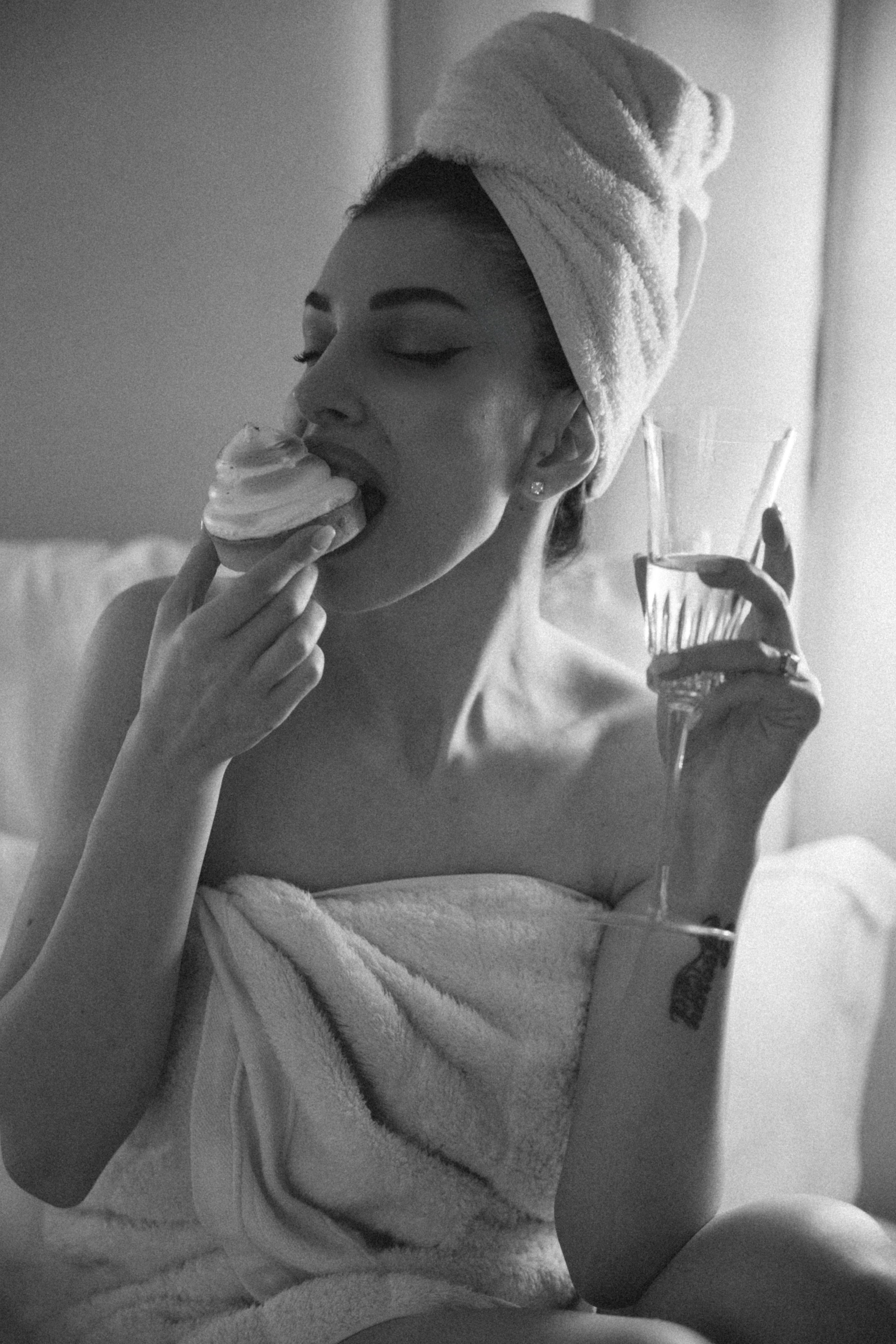 МАРИНА. Я фотограф из Москвы к Вашим услугам