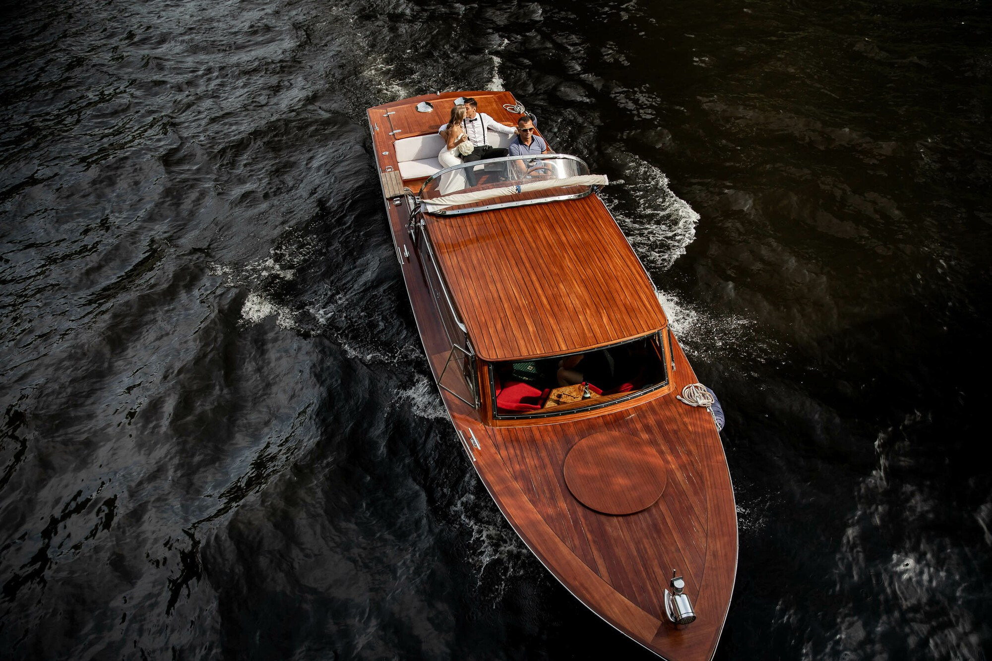 Стильная свадьба со сборами в гостинице Эрмитаж. Свадебный фотограф в Санкт-Петербурге и Москве Андрей Нестеров