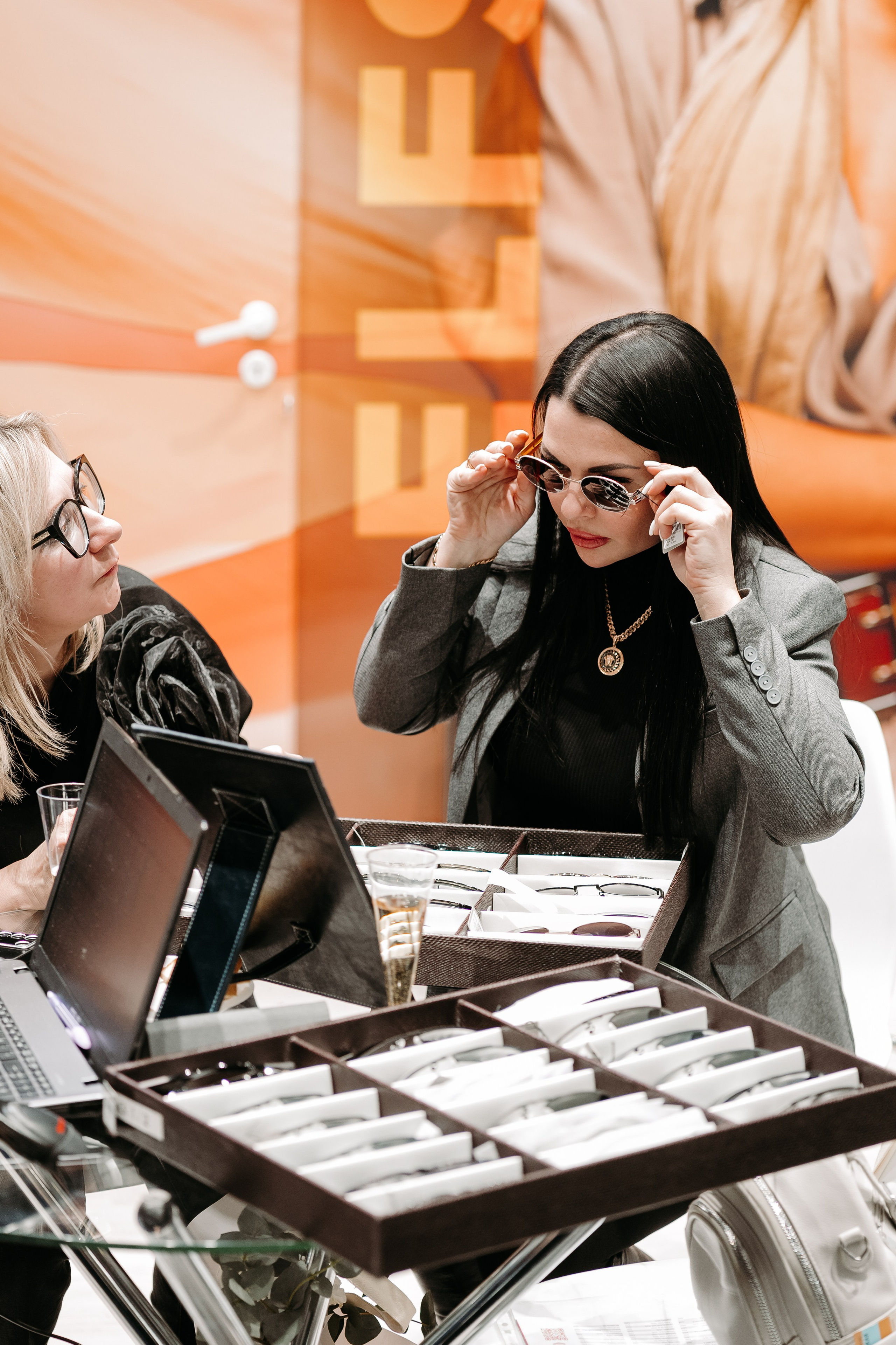 Оптическая_выставка. Репортажный и свадебный фотограф в Москве Рая Небогатова