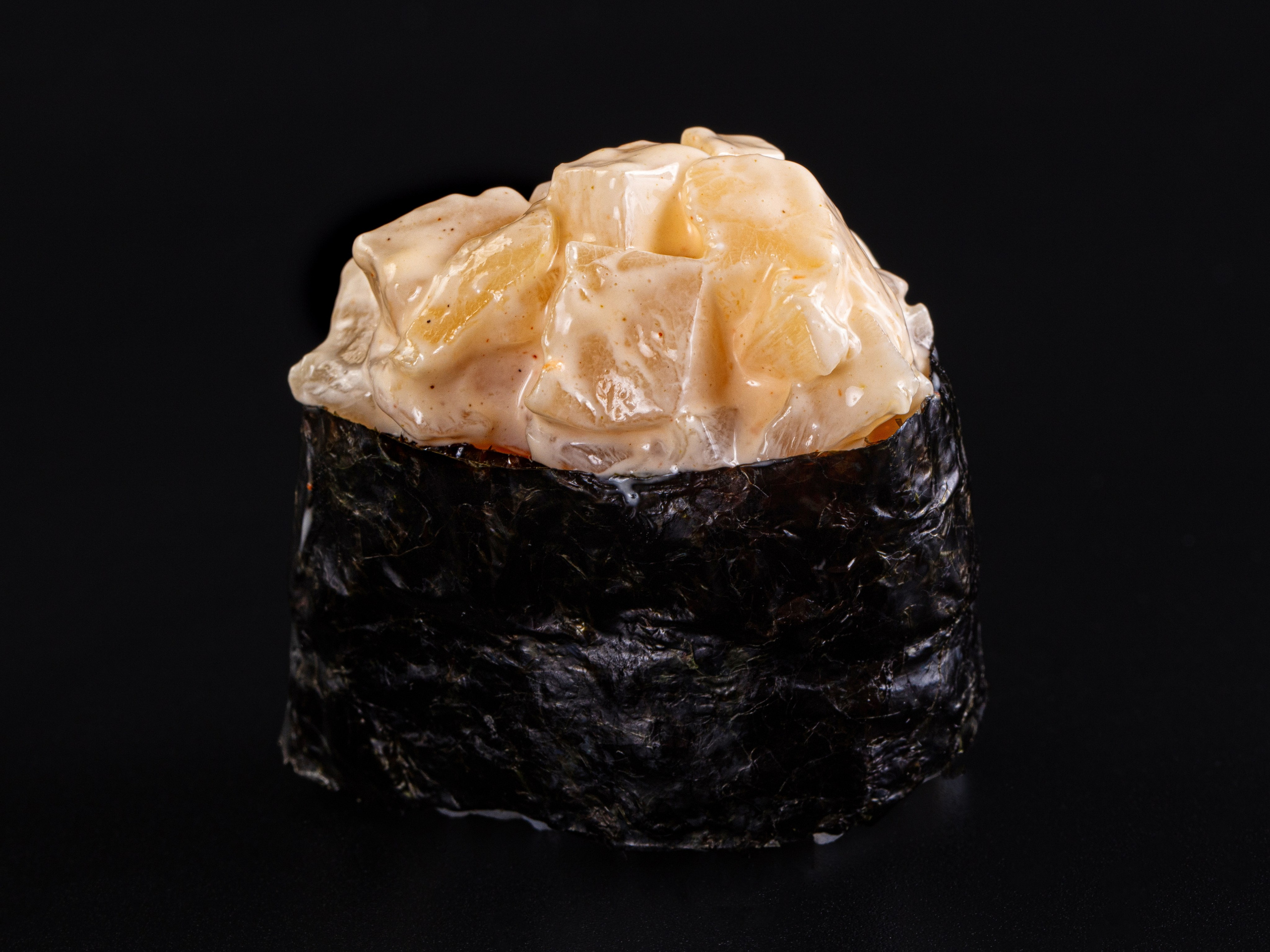 Фотосъемка суши и роллов. Заказ по тел.: +7 (906) 006-90-22. Фуд-фотограф Андрей Старостин — съемка еды в Москве. 9000 руб. в час