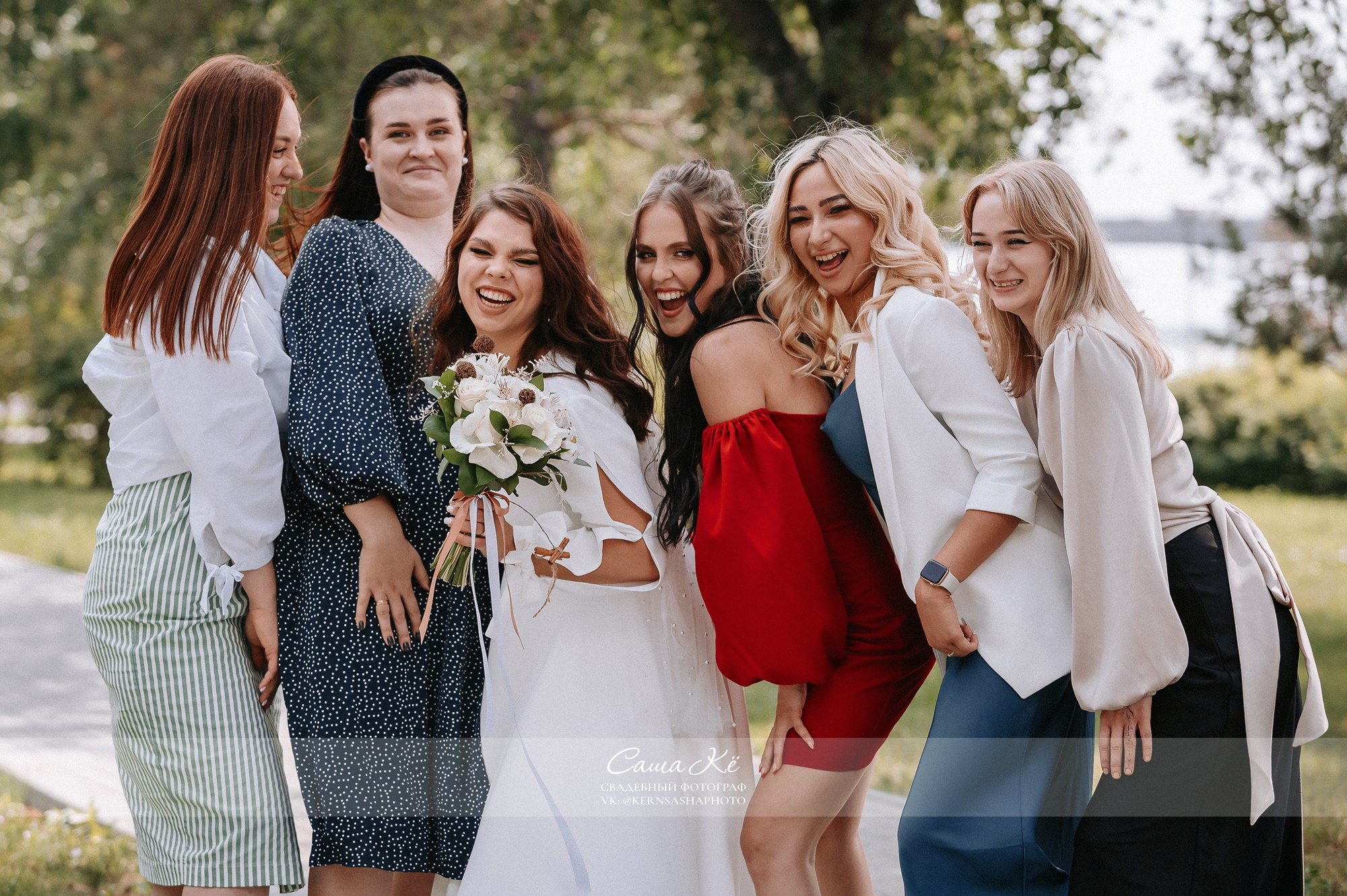 Свадебная фотосессия В&Д на Набережной Новосибирска. Свадебный, семейный и event фотограф в Новосибирске и Новосибирской области Саша Кё