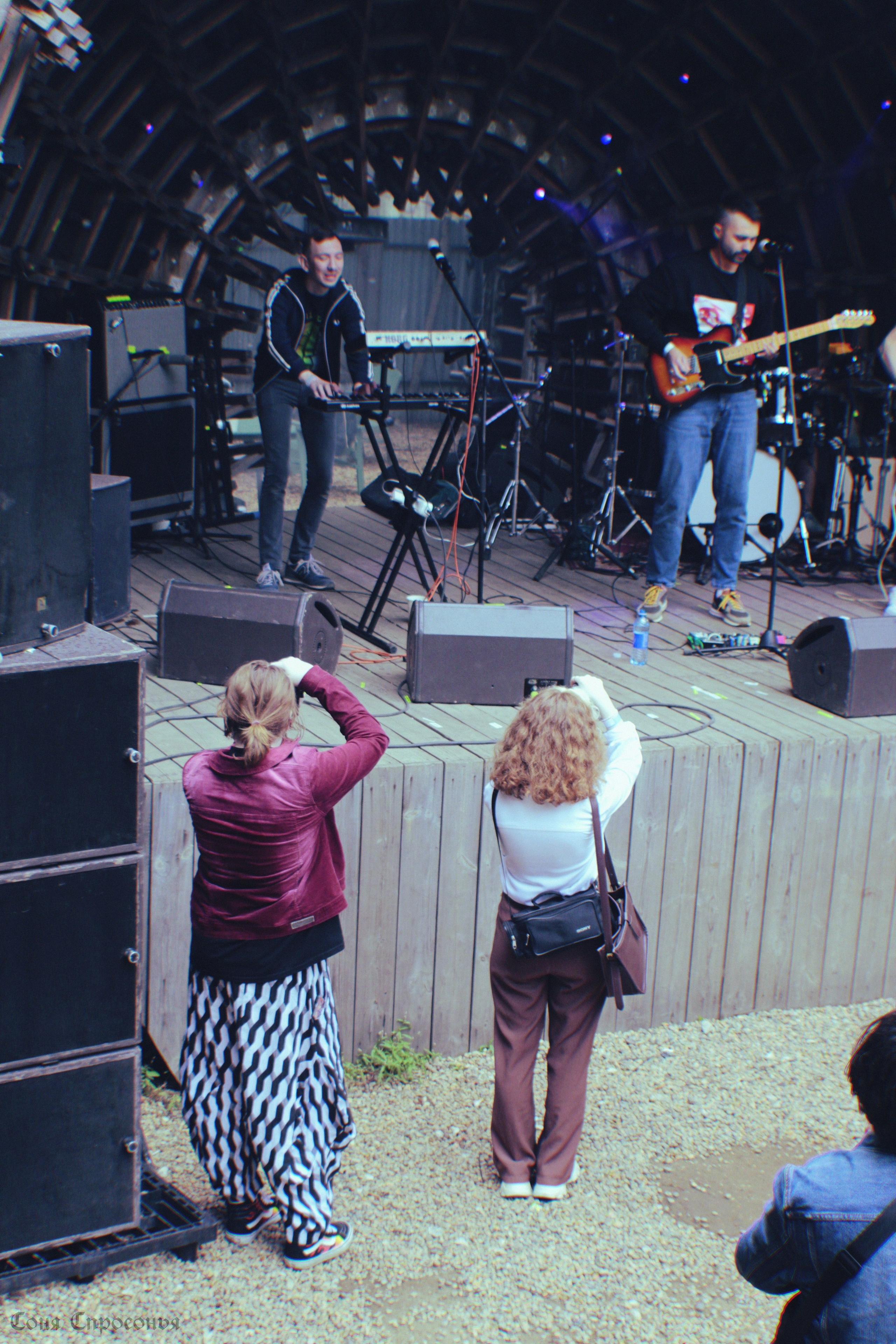 Синестетик 26.08.23. Концертный и портретный фотограф в Москве Соня Спросонья