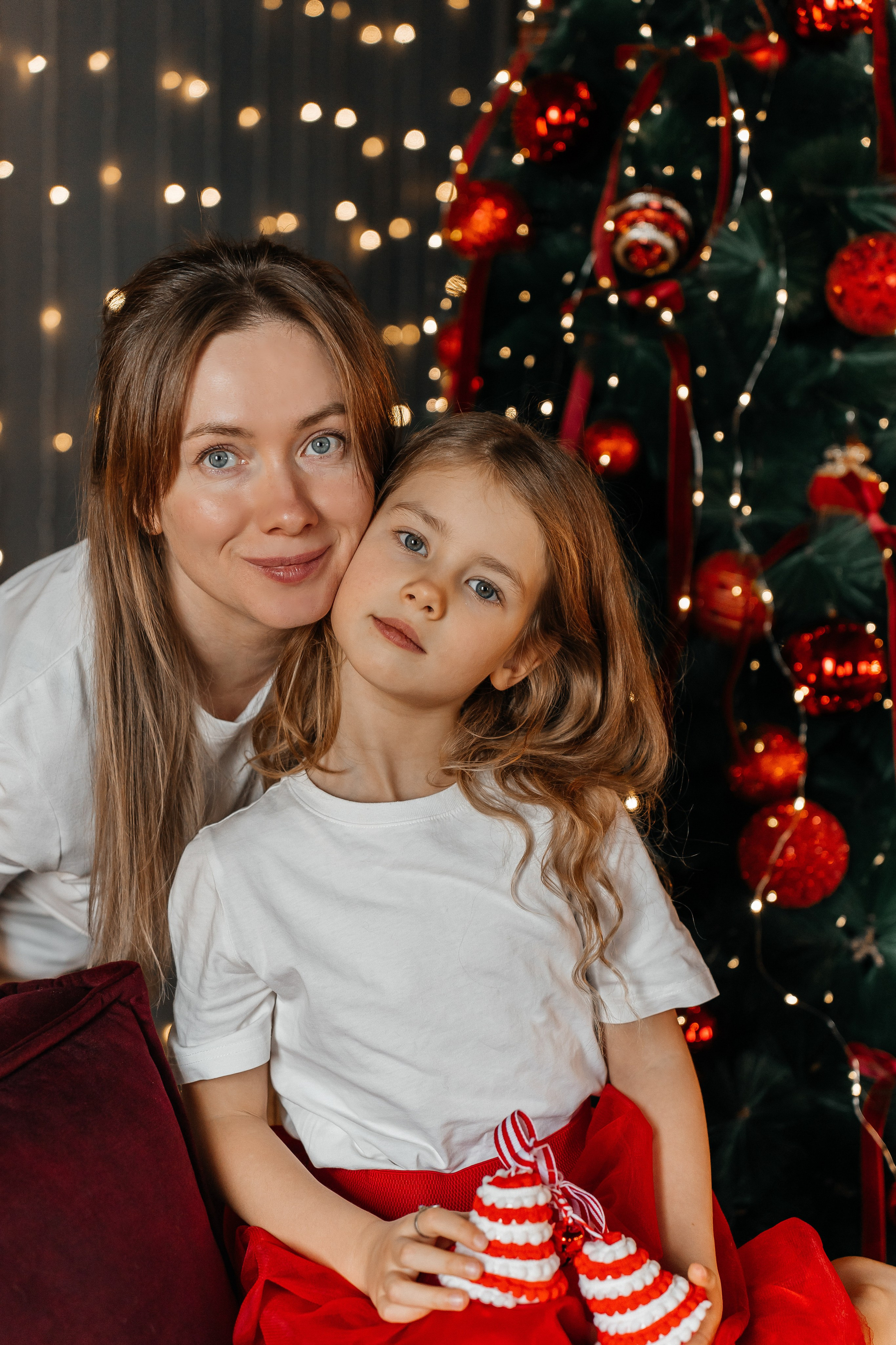 Мама с дочкой. Для тех, кто не ждёт удачи, а создаёт её. Каждая фотосессия — это твой момент, твой стиль, твой успех. 📸