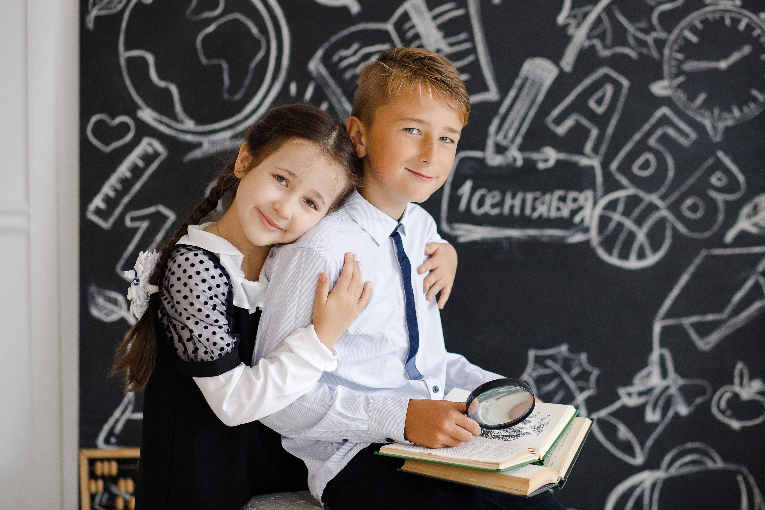 Семейная фотосессия в фотостудии и на природе в Твери. Свадебный и семейный фотограф в Твери и Тверской области