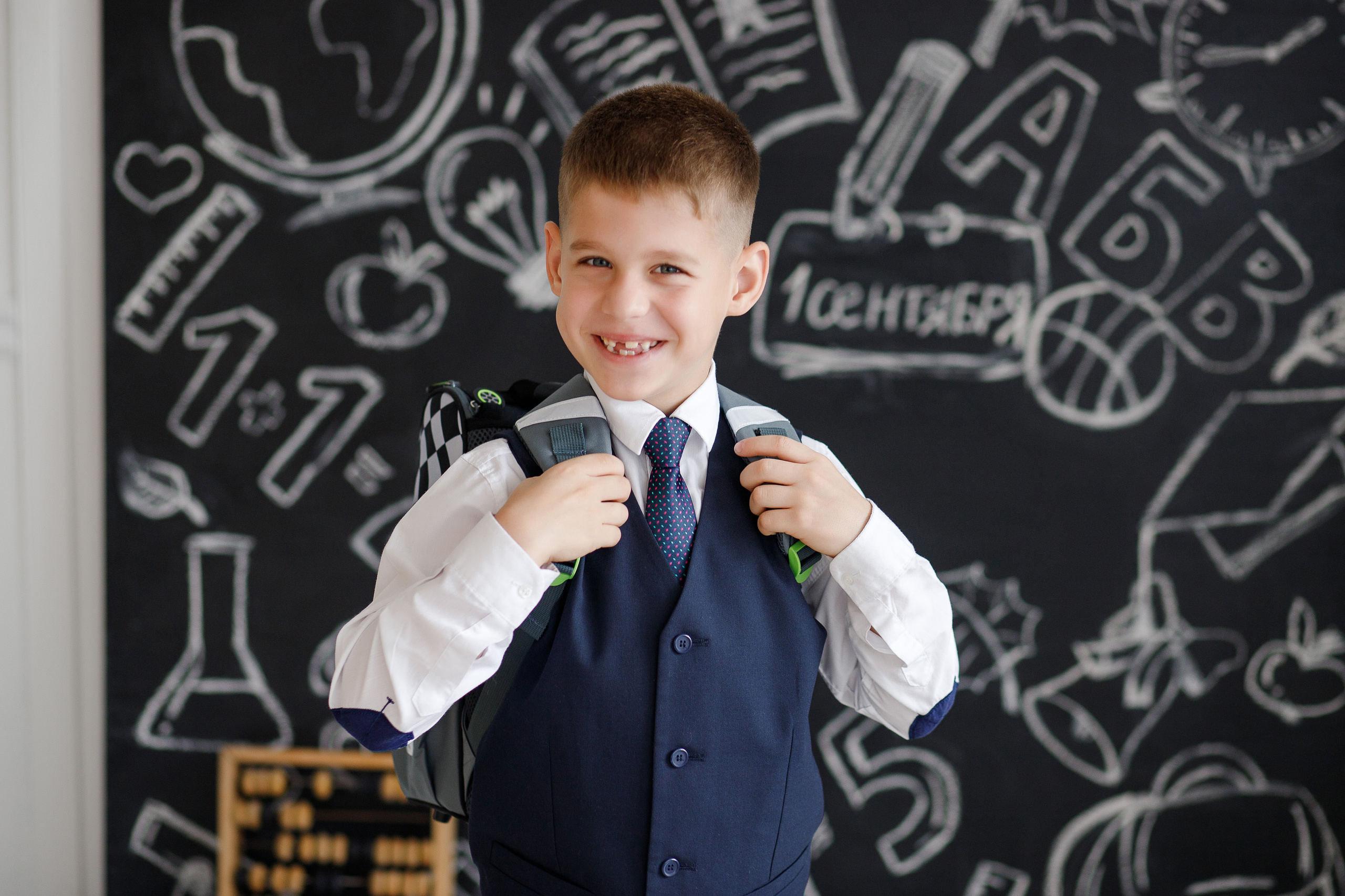 Семейная фотосессия в фотостудии и на природе в Твери. Свадебный и семейный фотограф в Твери и Тверской области