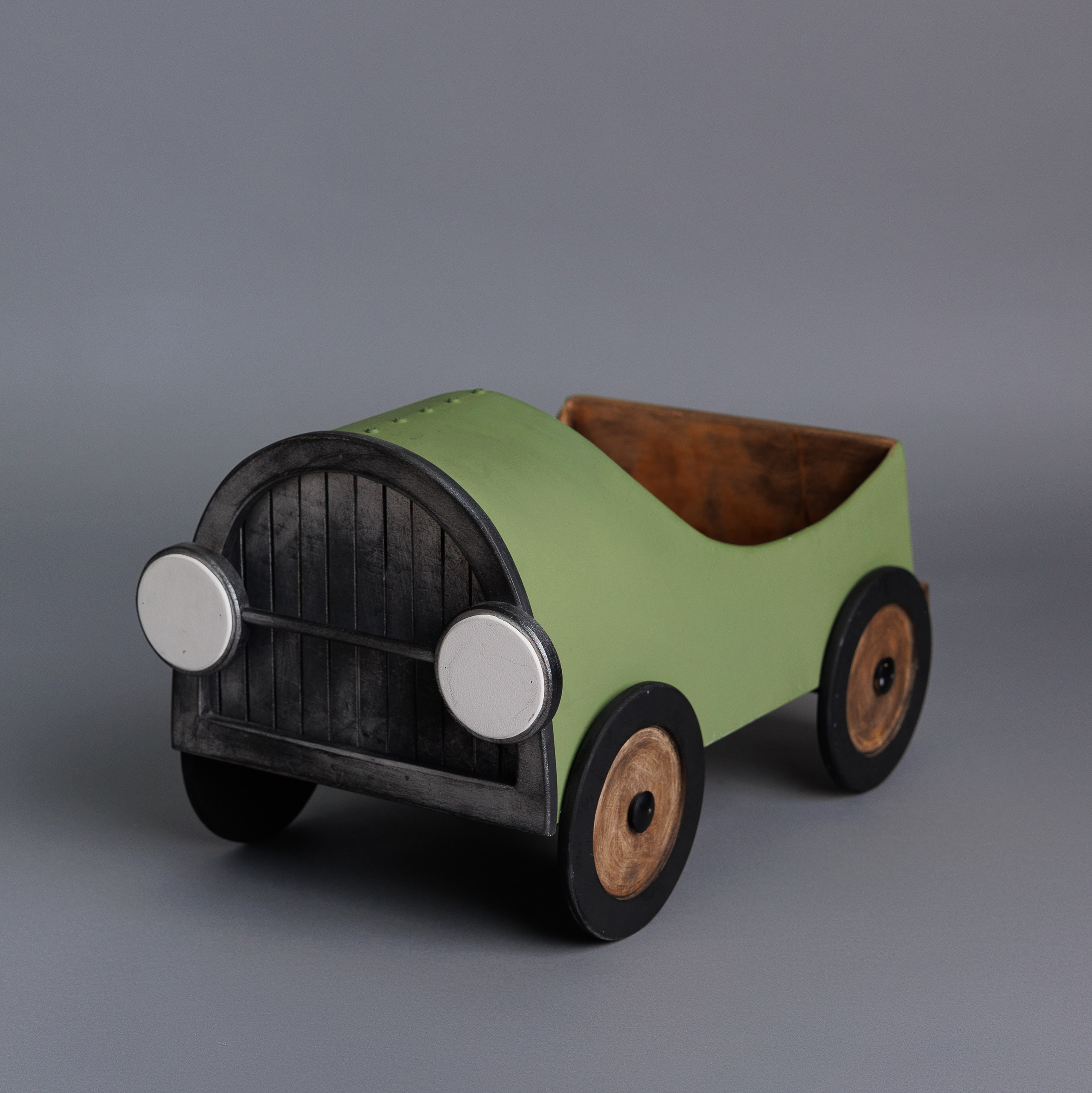 ДЕРЕВЯННЫЙ РЕКВИЗИТ. Фотостудия в Строгино