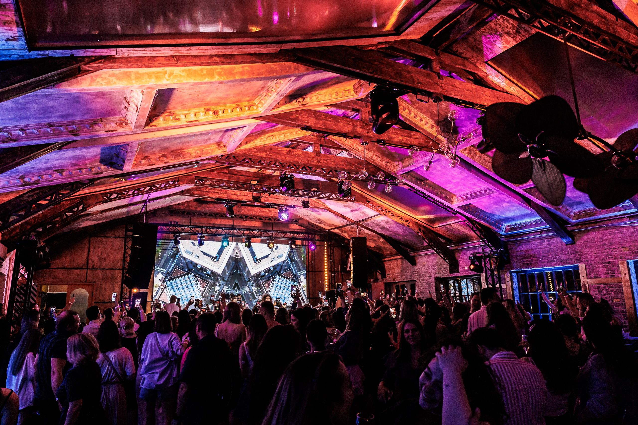 EVEREST VIBE good vibes only 16.08.2023. EVEREST PHOTO REPORT