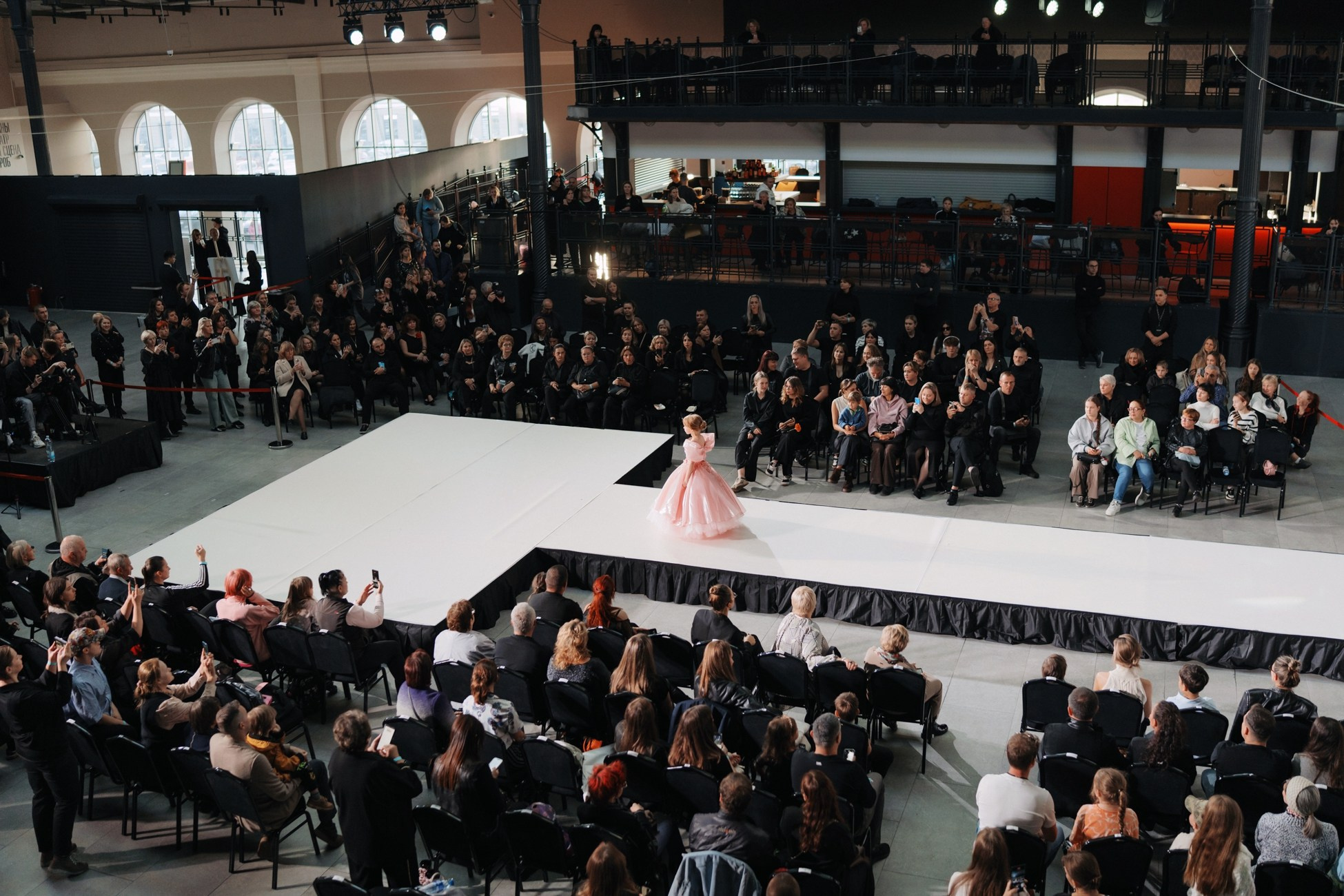 Kids Fashion Week. Annyshka