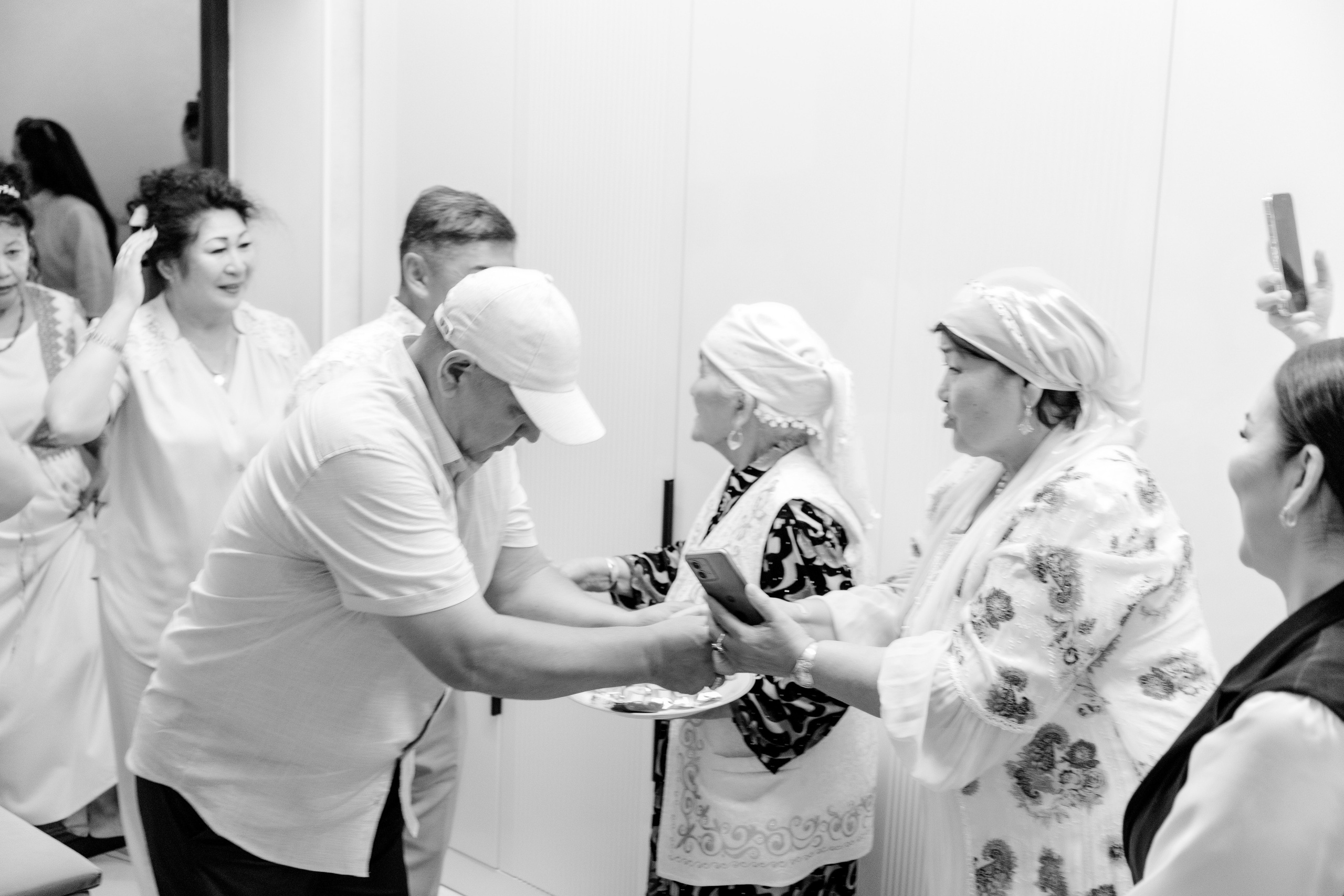 Moldir — syrğa salu. Wedding and Love story Photographer