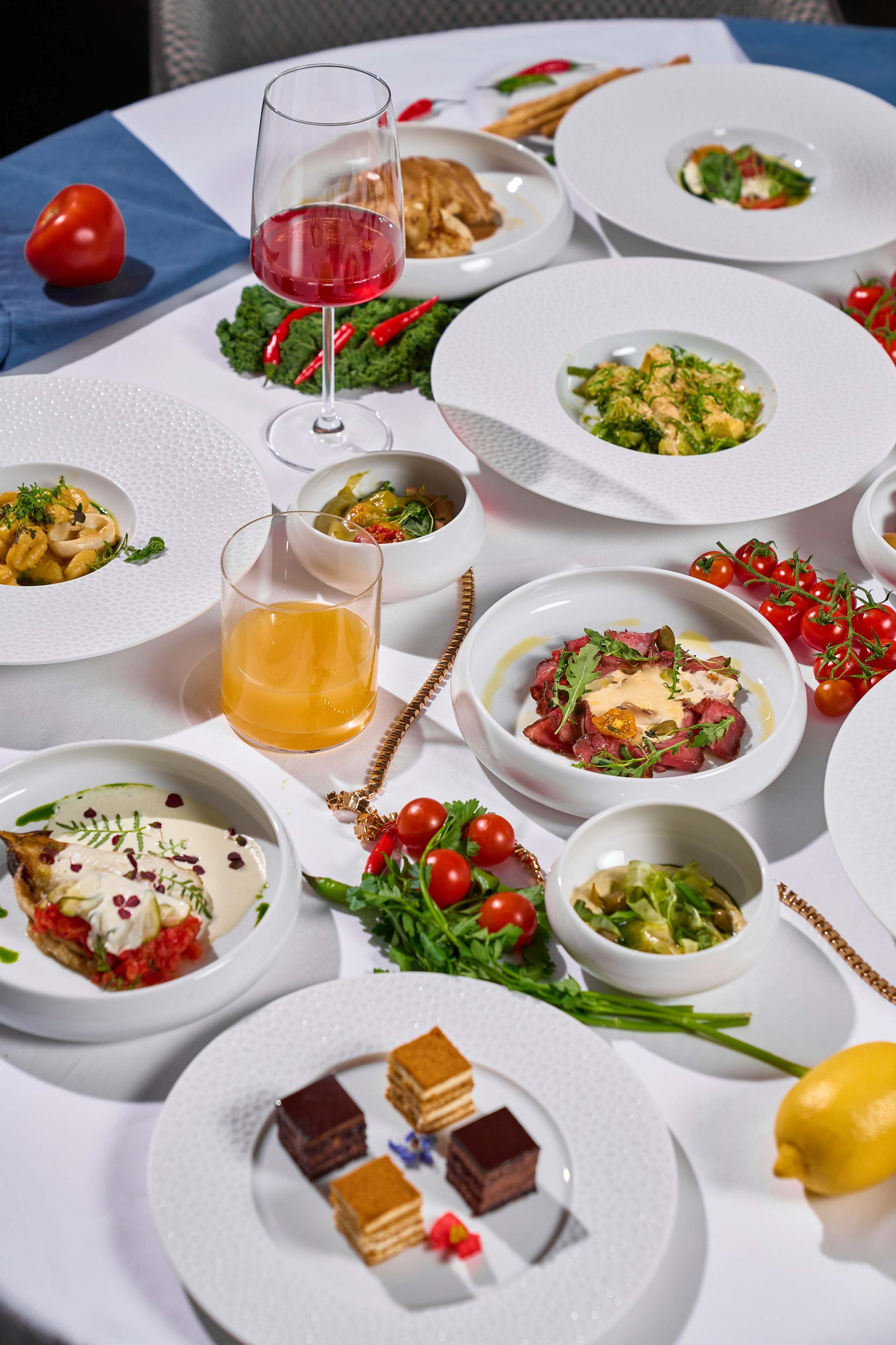 COSMOS ITALY — СЪЕМКА МЕНЮ