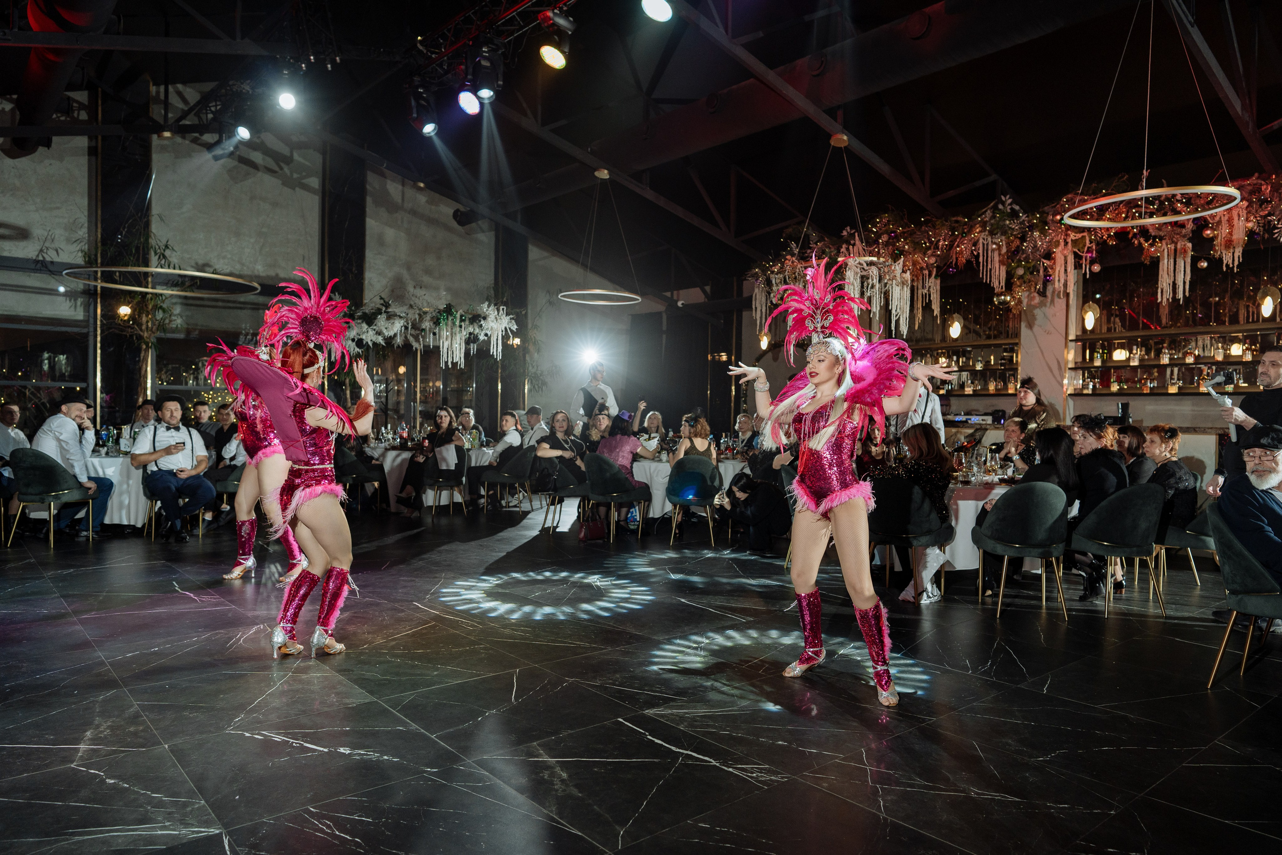 Альбион Тур