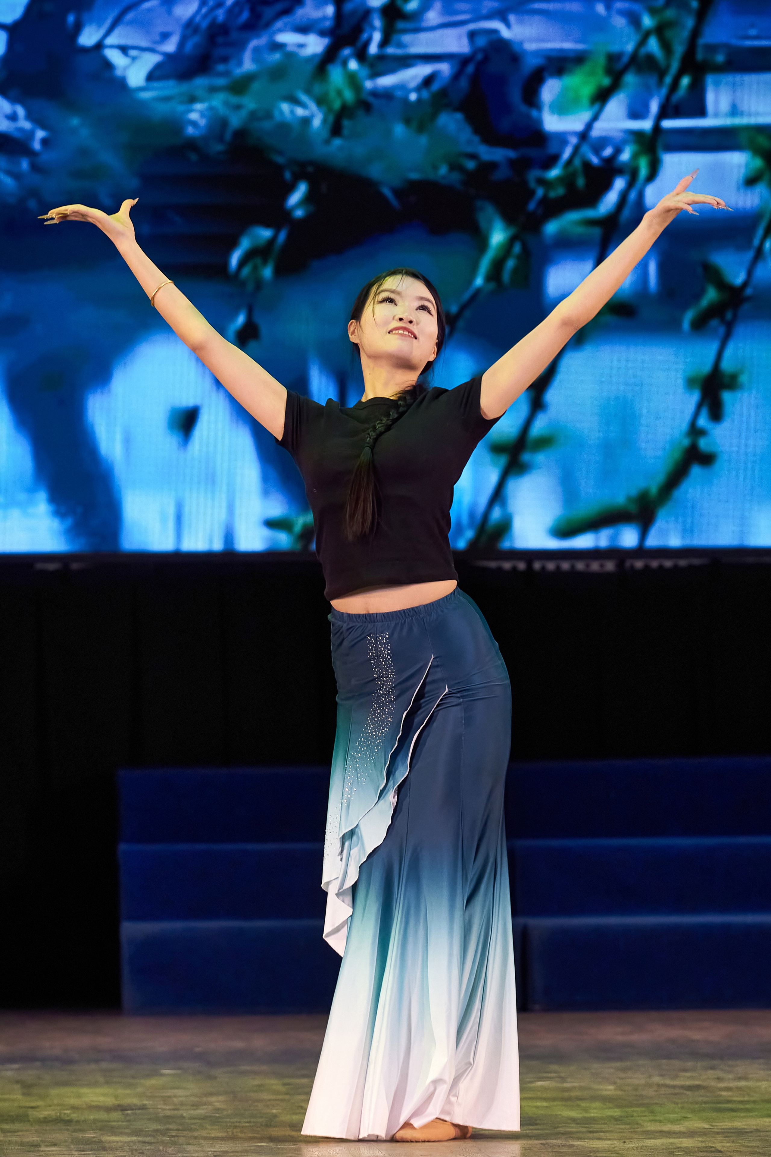 Лю Вэй. Китай. Танец встречи с весной