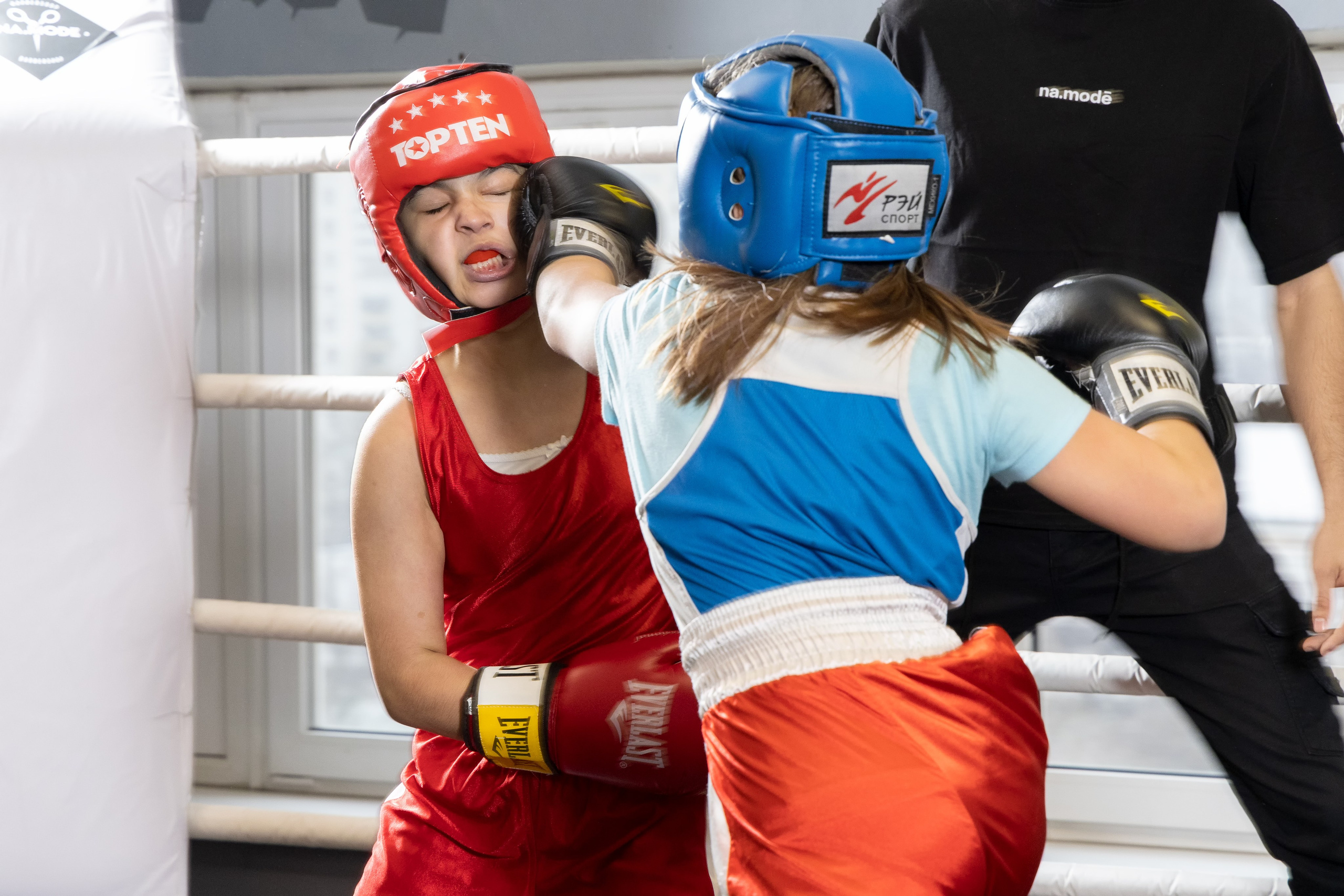 Бокс. Photomantis