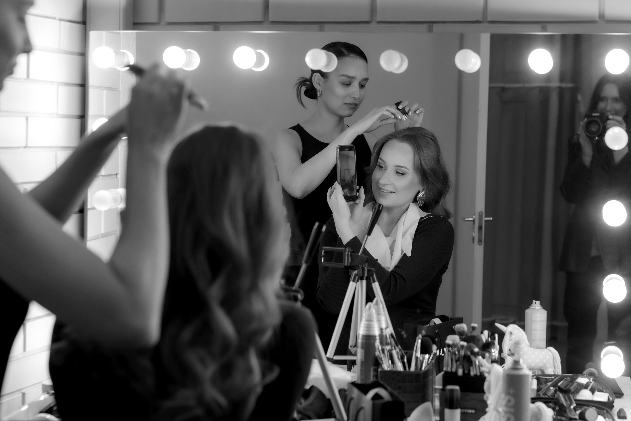 Backstage. Destination wedding photographer Mary Korenchuk