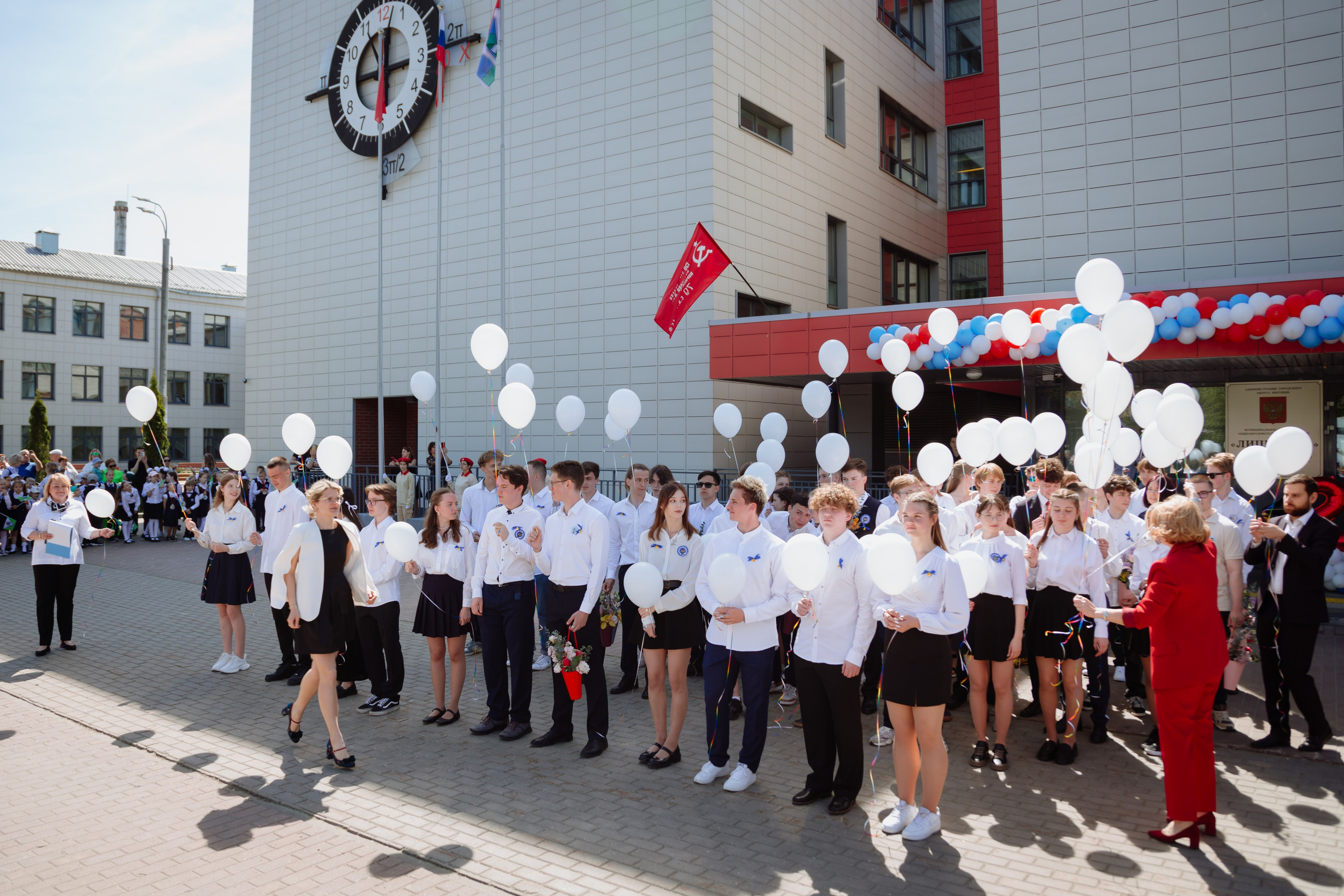 Последний звонок 2024 (2 часа фотосъемки). Профессиональный фотограф Надежда Антонова