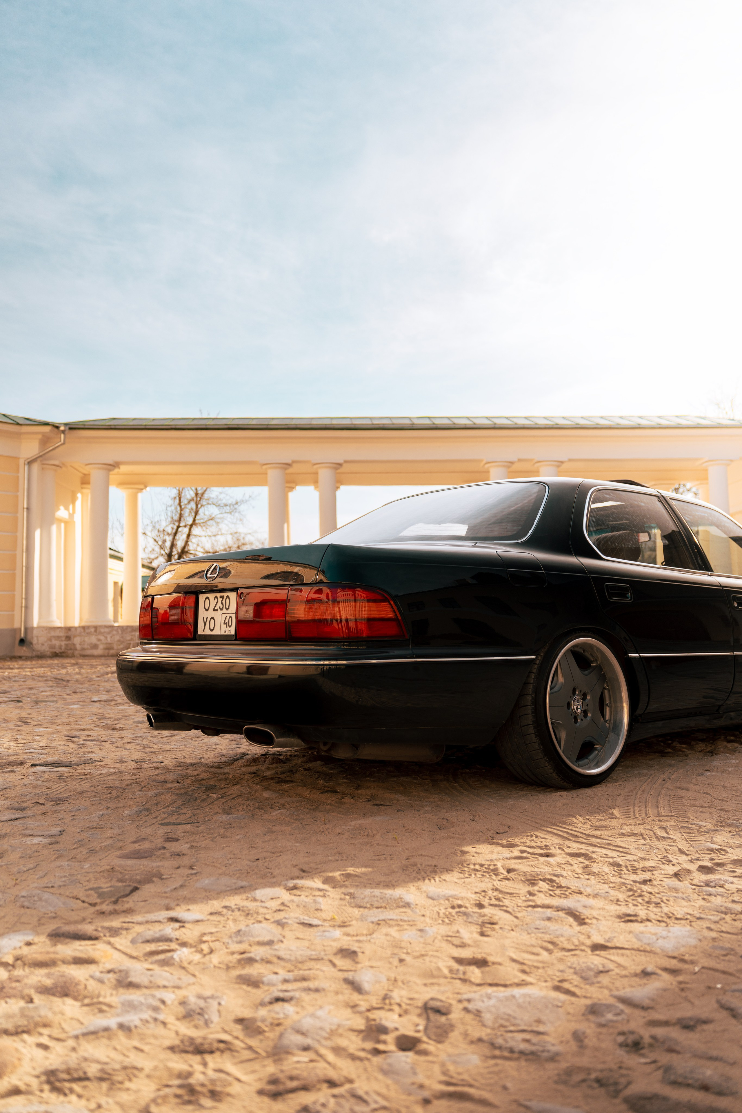 Фотографии Lexus LS400